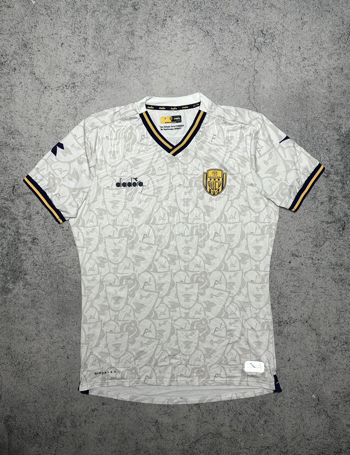Diadora MKE Ankaragücü #12 ARIYIBI 2021-22 Away Diadora Shirt Jersey Size US L / EU 52-54 / 3 - 1 Thumbnail