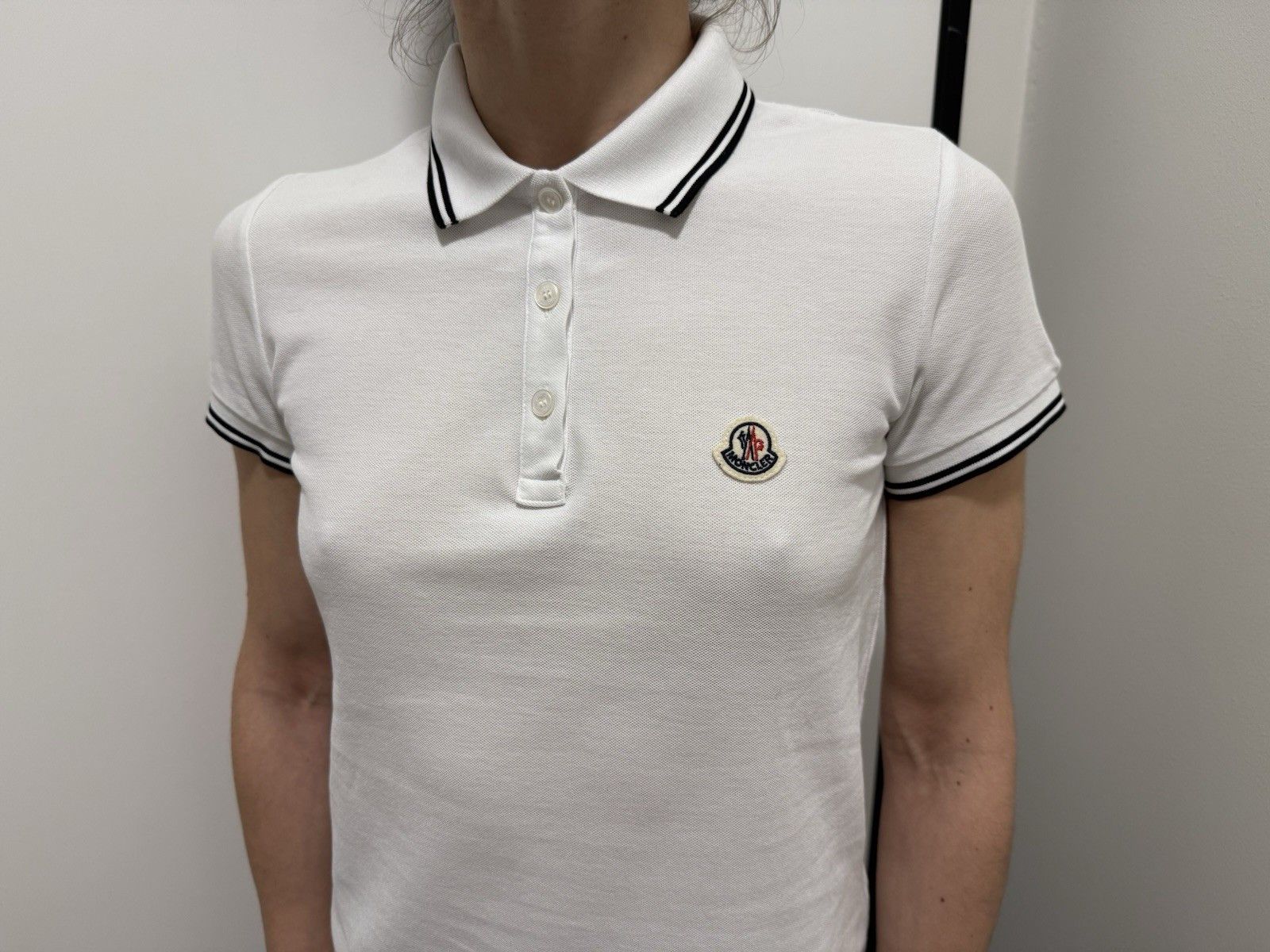 Moncler DDP Moncler Womens Polo White Maglia Logo Top Cotton size XS Size XS / US 0-2 / IT 36-38 - 3 Thumbnail