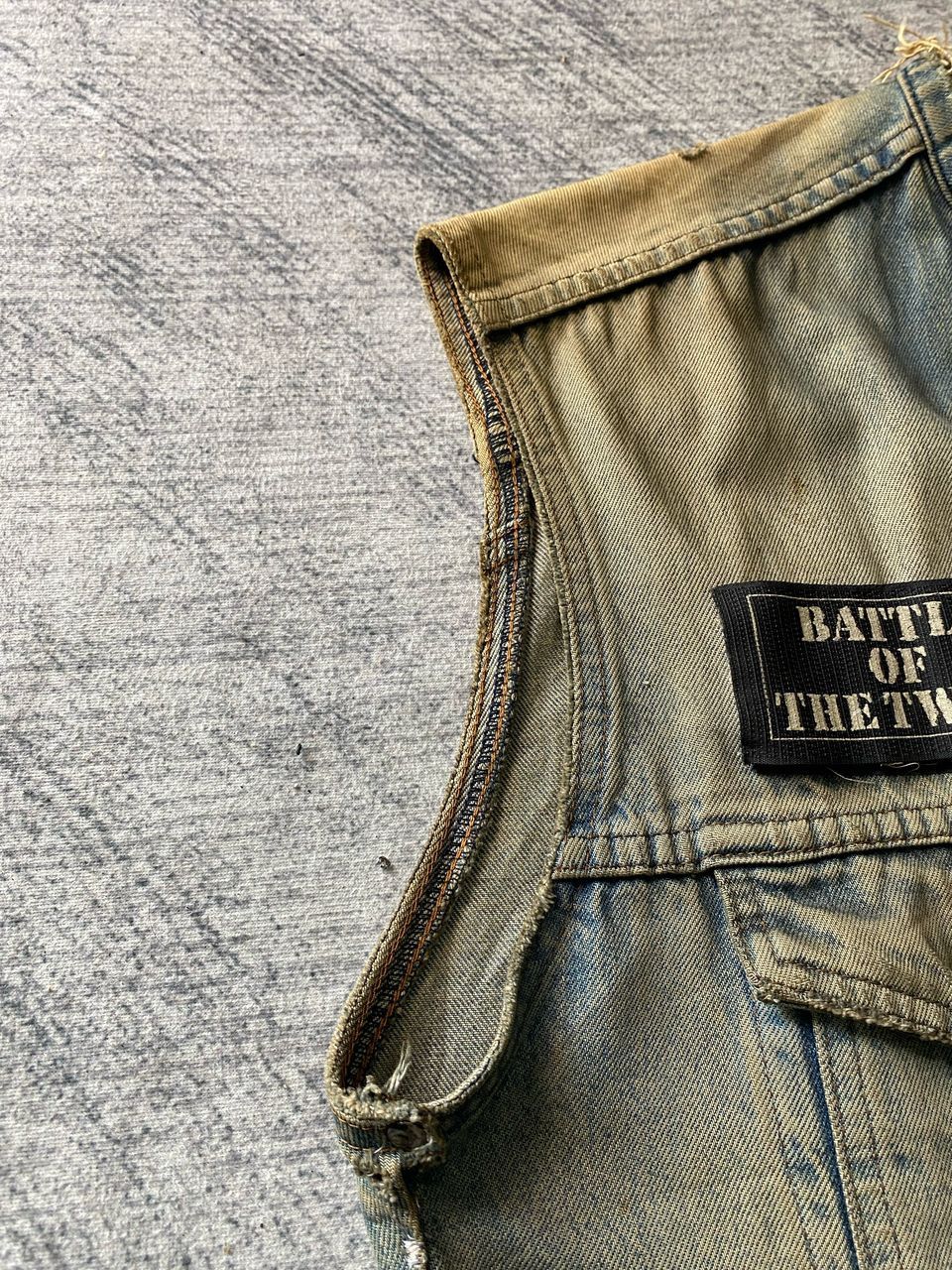 Levi's × Vintage Vintage Levis Distressed Denim Vest Jacket Size US M / EU 48-50 / 2 - 12 Thumbnail