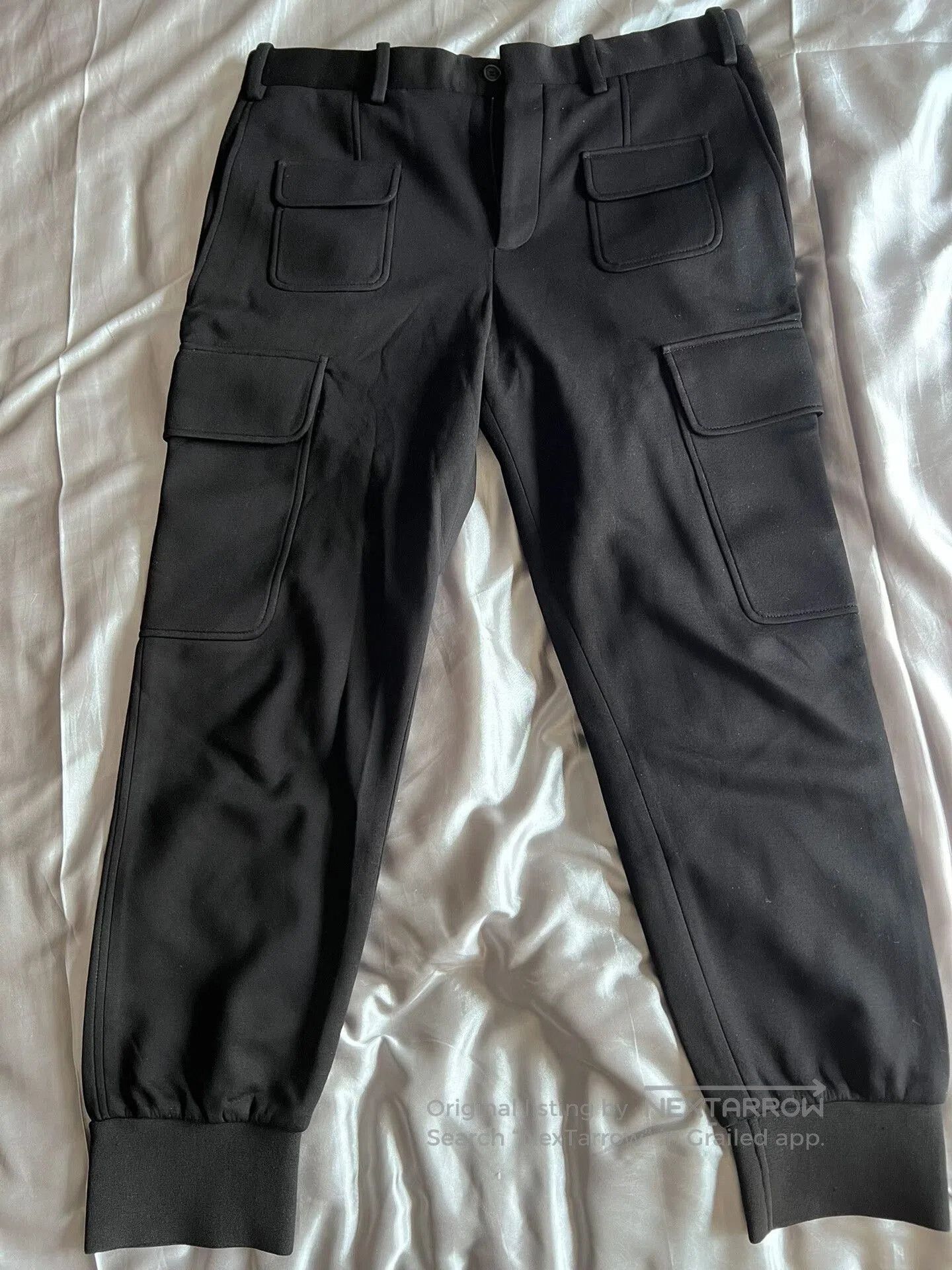 Neil Barrett neil barrett cargo tapered trousers in black. Size US 28 / EU 44 - 1 Thumbnail
