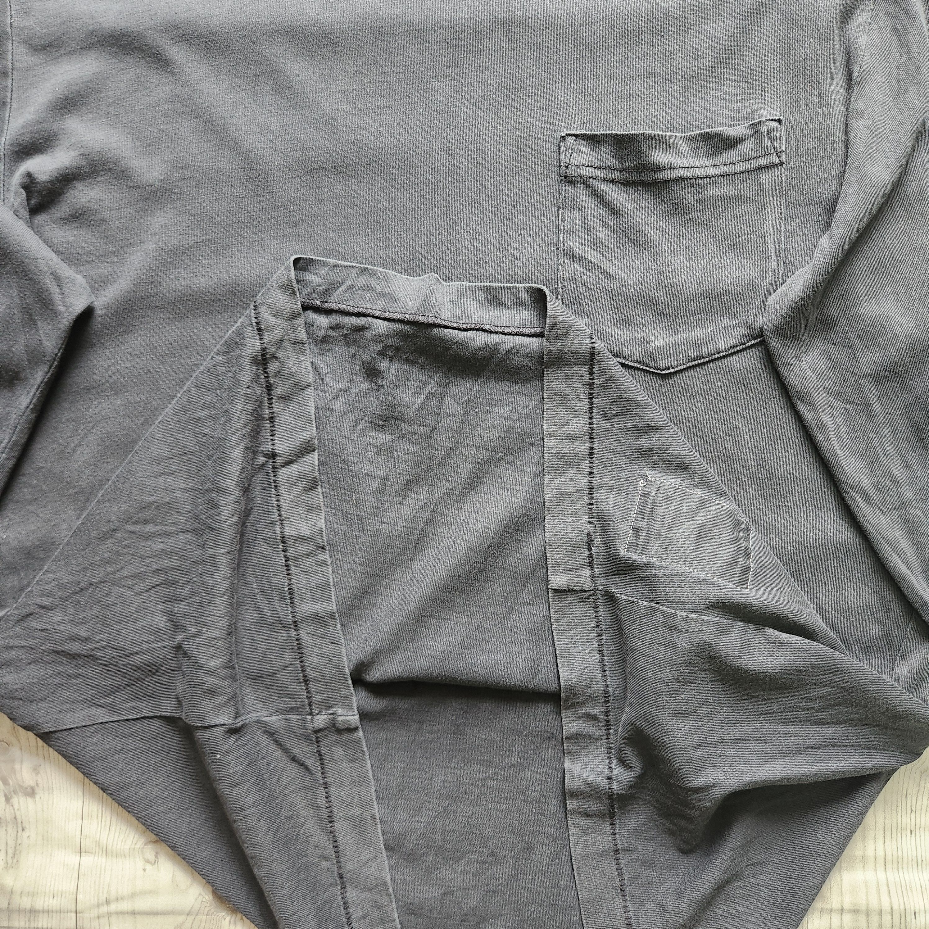Black Noise White Rain Black Noise White Rain Plain Black TShirt Size US L / EU 52-54 / 3 - 14 Thumbnail