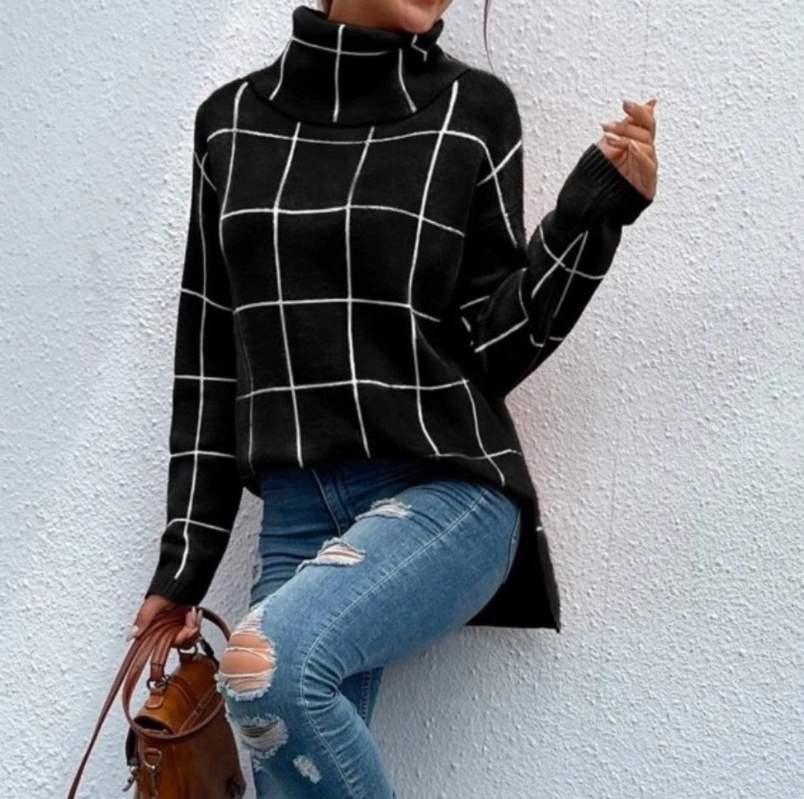 Designer × Other NWT, Lavishly Paris Women's Black Turtleneck Sweater. Size S / US 4 / IT 40 - 7 Thumbnail