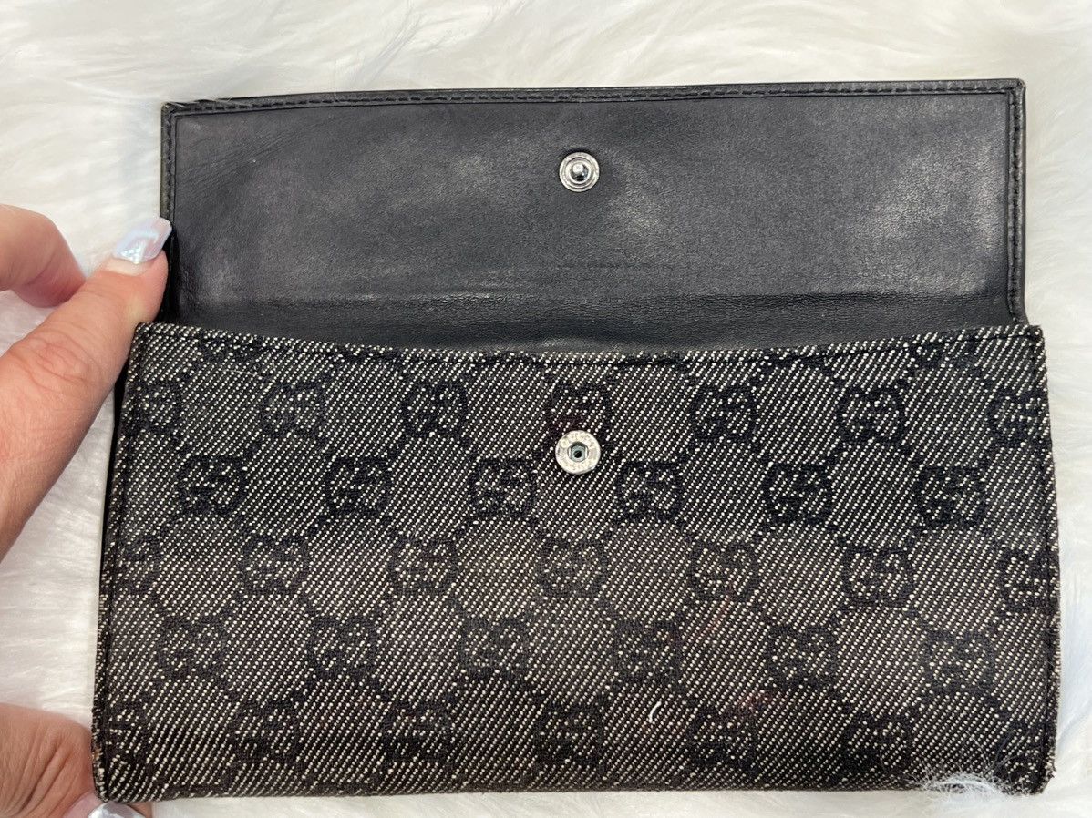 Gucci 🖤 Rare Tom Ford Era Gucci GG Canvas Wallet – Piston Lock🖤 Size ONE SIZE - 6 Thumbnail