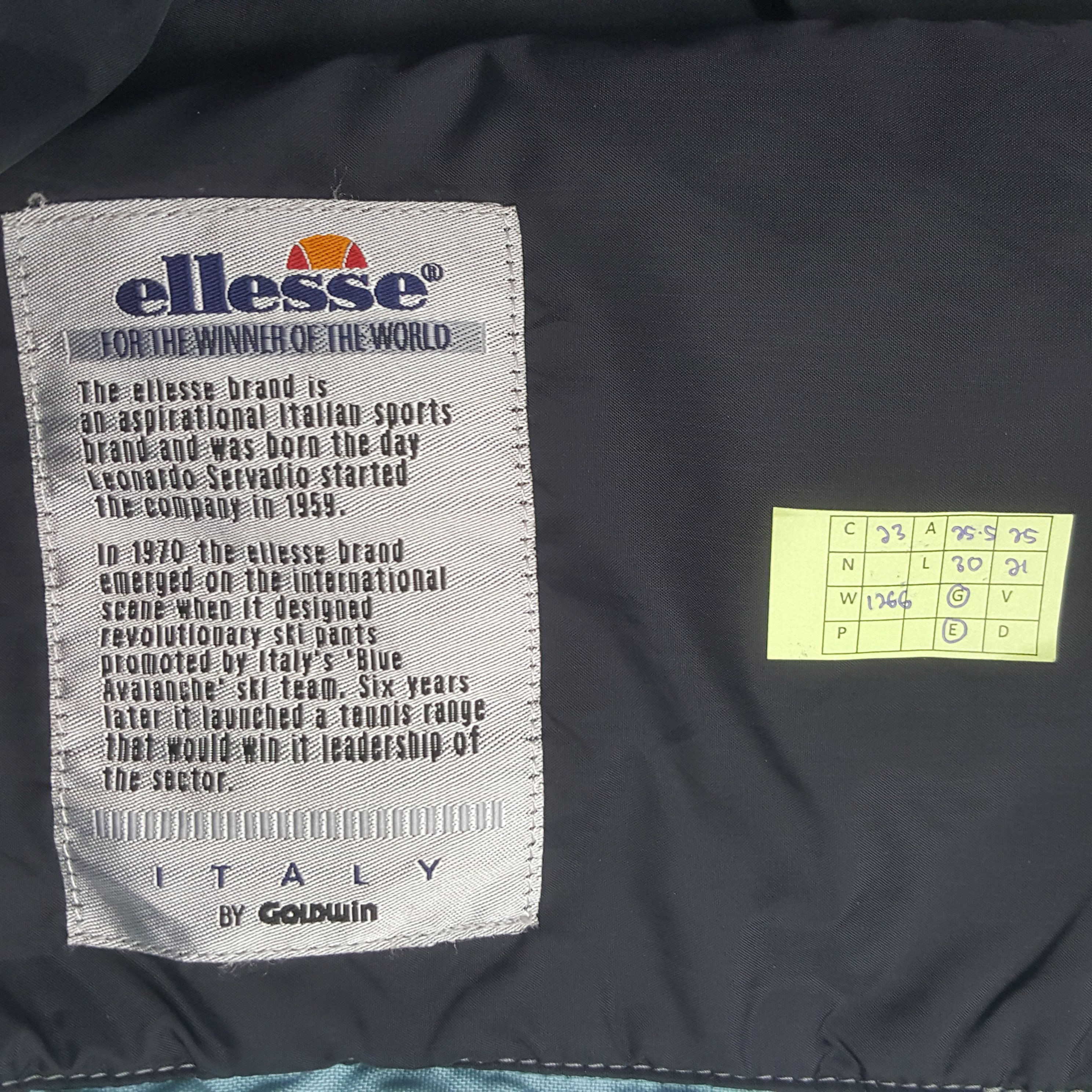 Ellesse Vintage Ellesse Outdoor Hoodies Jacket RR23 Size US XL / EU 56 / 4 - 8 Thumbnail