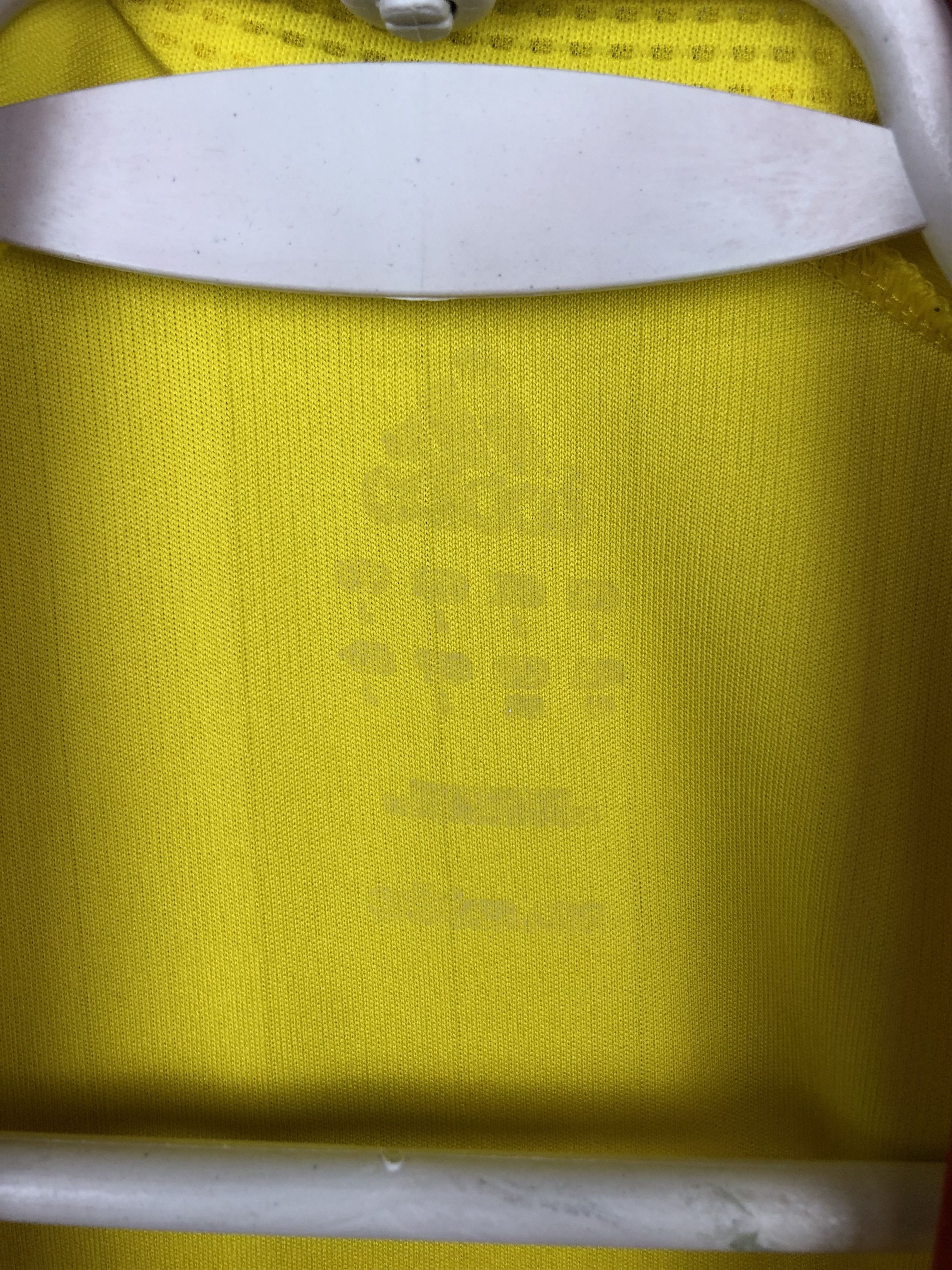 Vintage Liverpool football shirt 2006 Soccer Yellow Jersey Trikot Size US XL / EU 56 / 4 - 4 Thumbnail