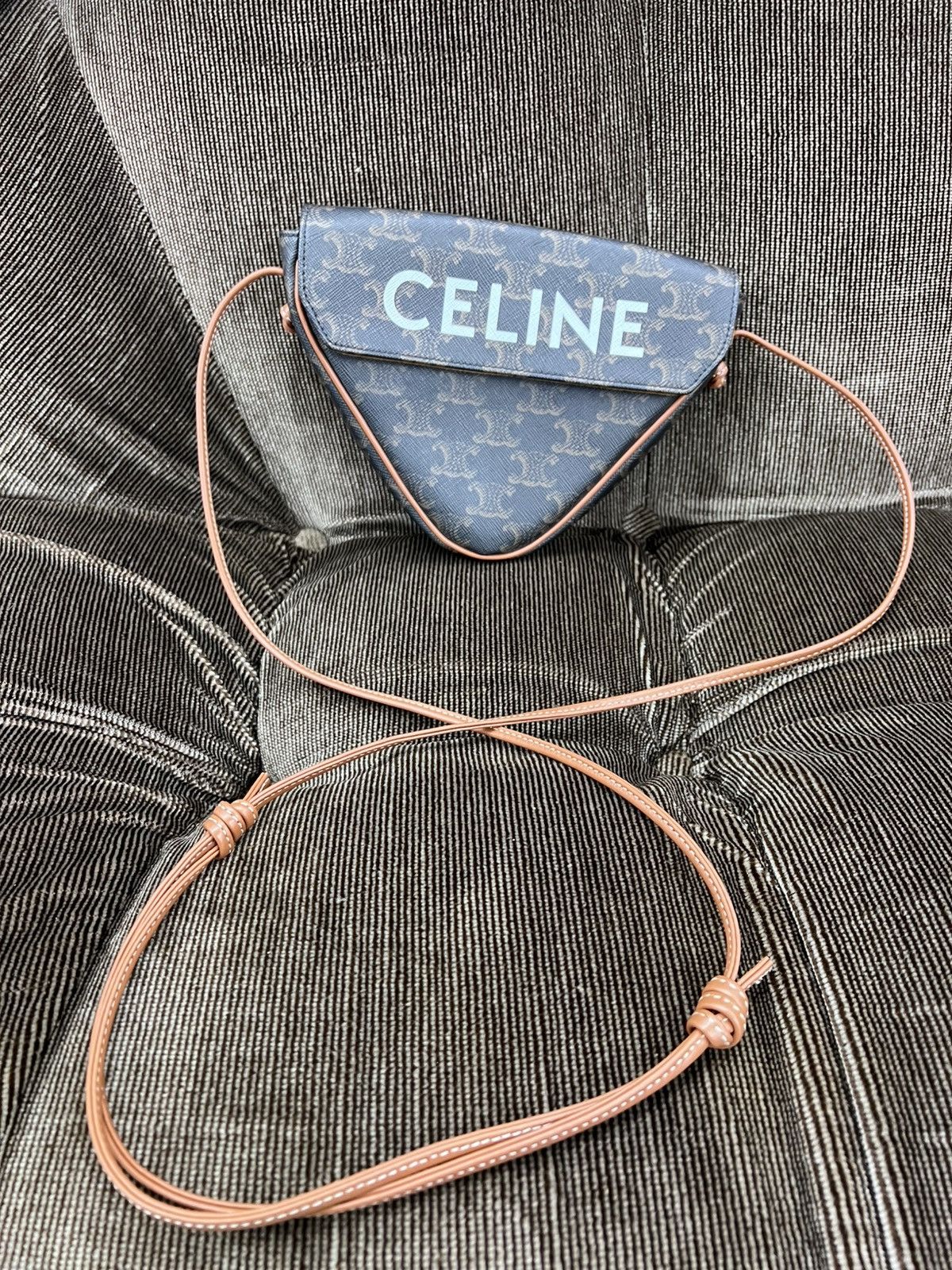 Celine Celine Triomphe Triangle Bag in Brown Size ONE SIZE - 10 Thumbnail