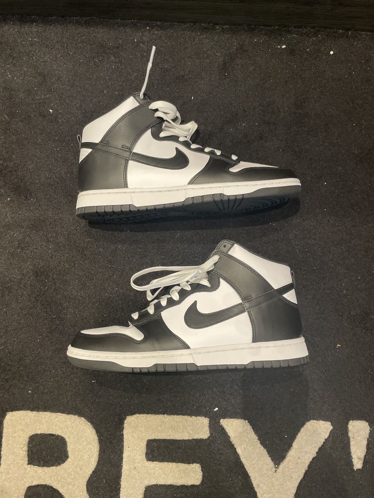 Nike Nike Dunk High Panda Size US 10 / EU 43 - 2 Thumbnail