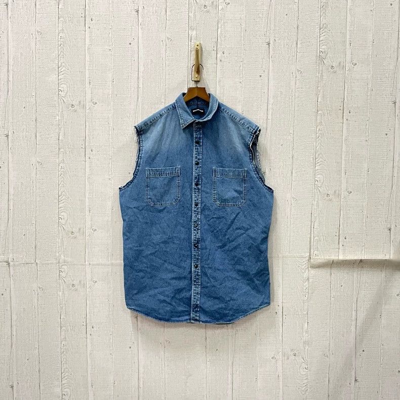 Balenciaga Balenciaga size 38 Denim Vest Size M / US 6-8 / IT 42-44 - 1 Thumbnail