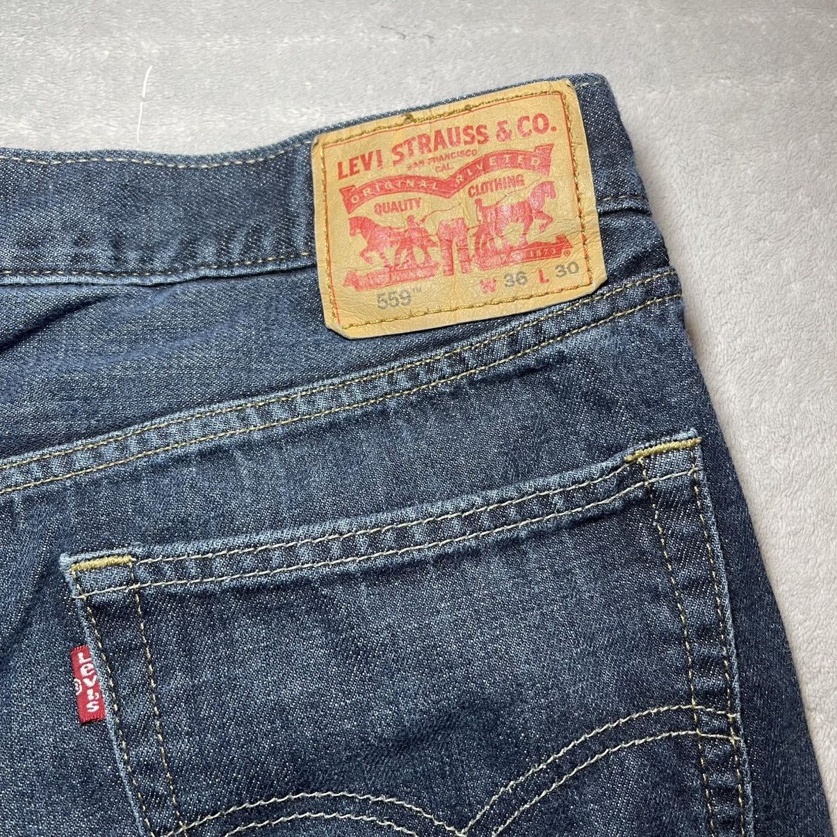 Levi's Vintage Levis 559 Mens Straight Leg Jeans 36x30 Denim Y2K Size US 36 / EU 52 - 3 Thumbnail