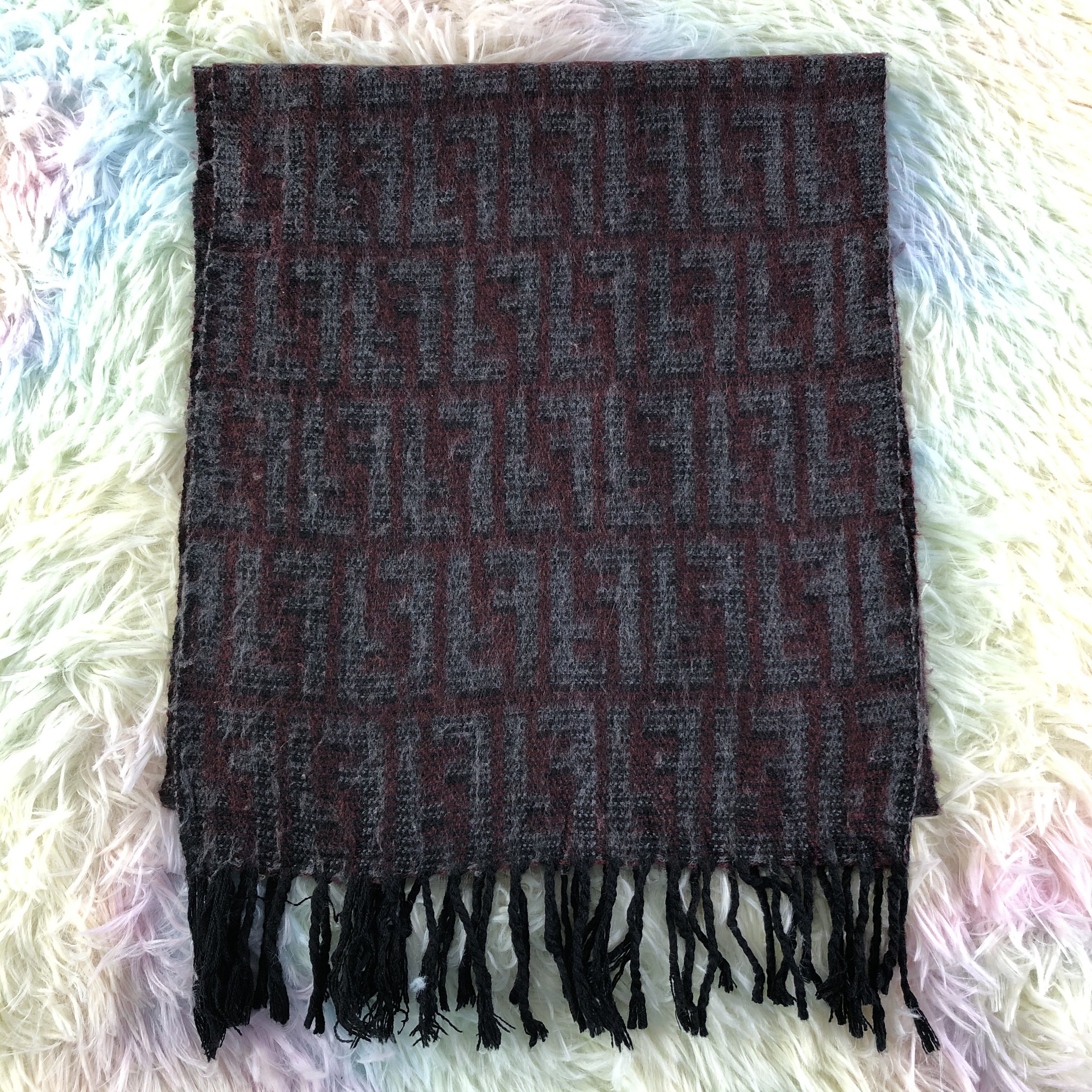 Vintage Fendi Scarf / Muffler / Neckwear - KM493 Size ONE SIZE - 2 Thumbnail