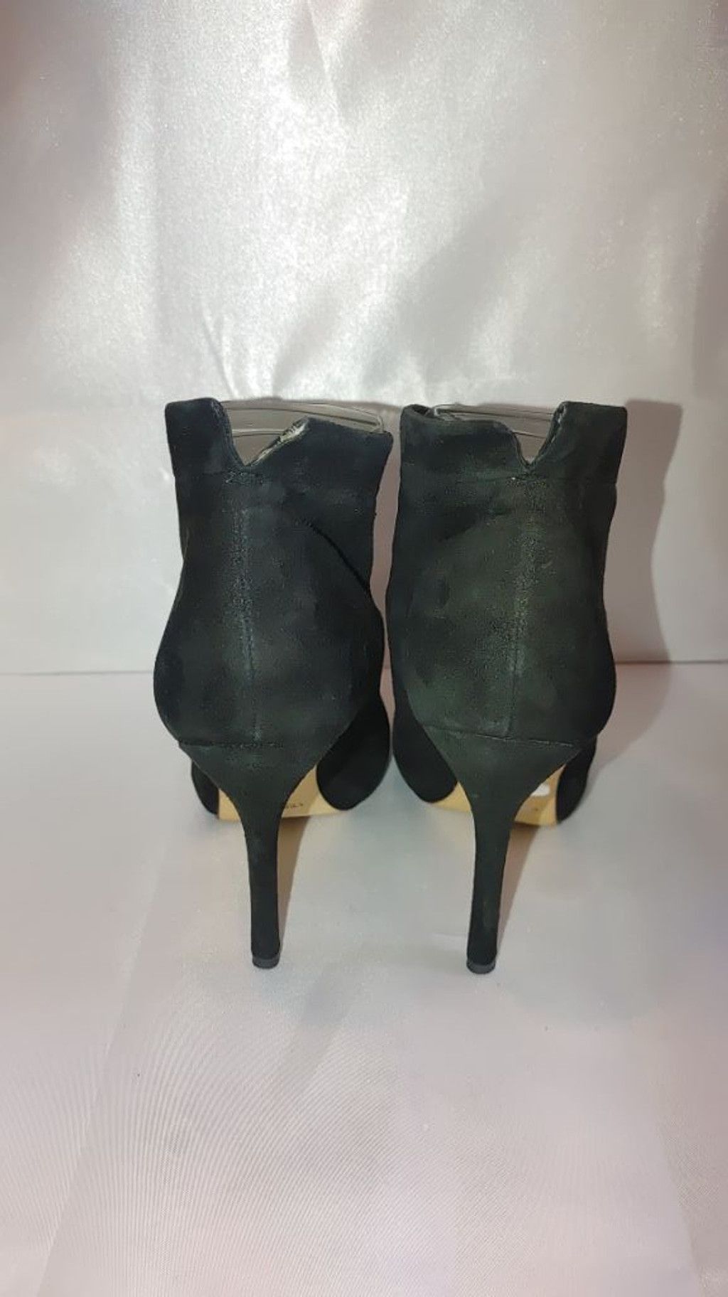 Barneys New York Barneys New York Co Op Suede Booties Size 36 Size US 6 / IT 36 - 7 Thumbnail