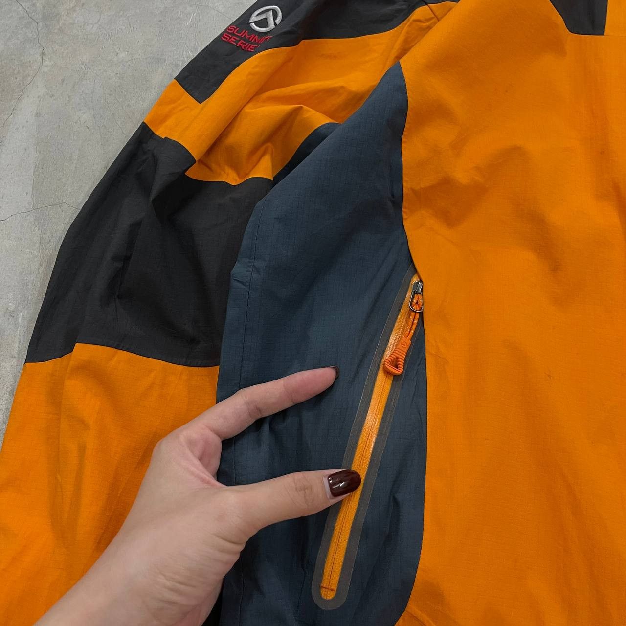 The North Face The North Face Summit series Hyvent Outdoor Technical Jacket Size US L / EU 52-54 / 3 - 4 Thumbnail