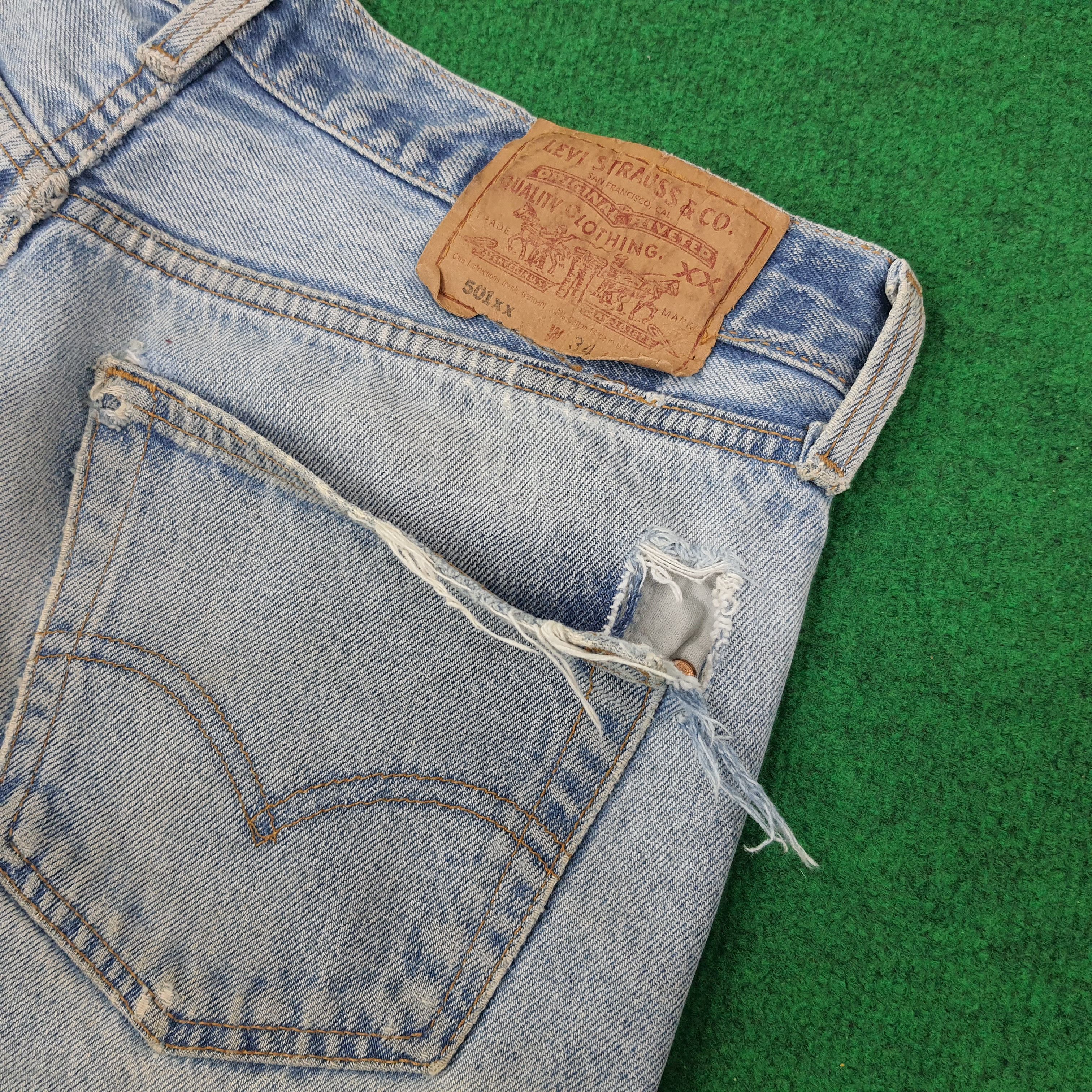 Levi's Vintage Levi's 501 Denim Distressed Style Jeans C252N18 Size US 31 - 18 Thumbnail