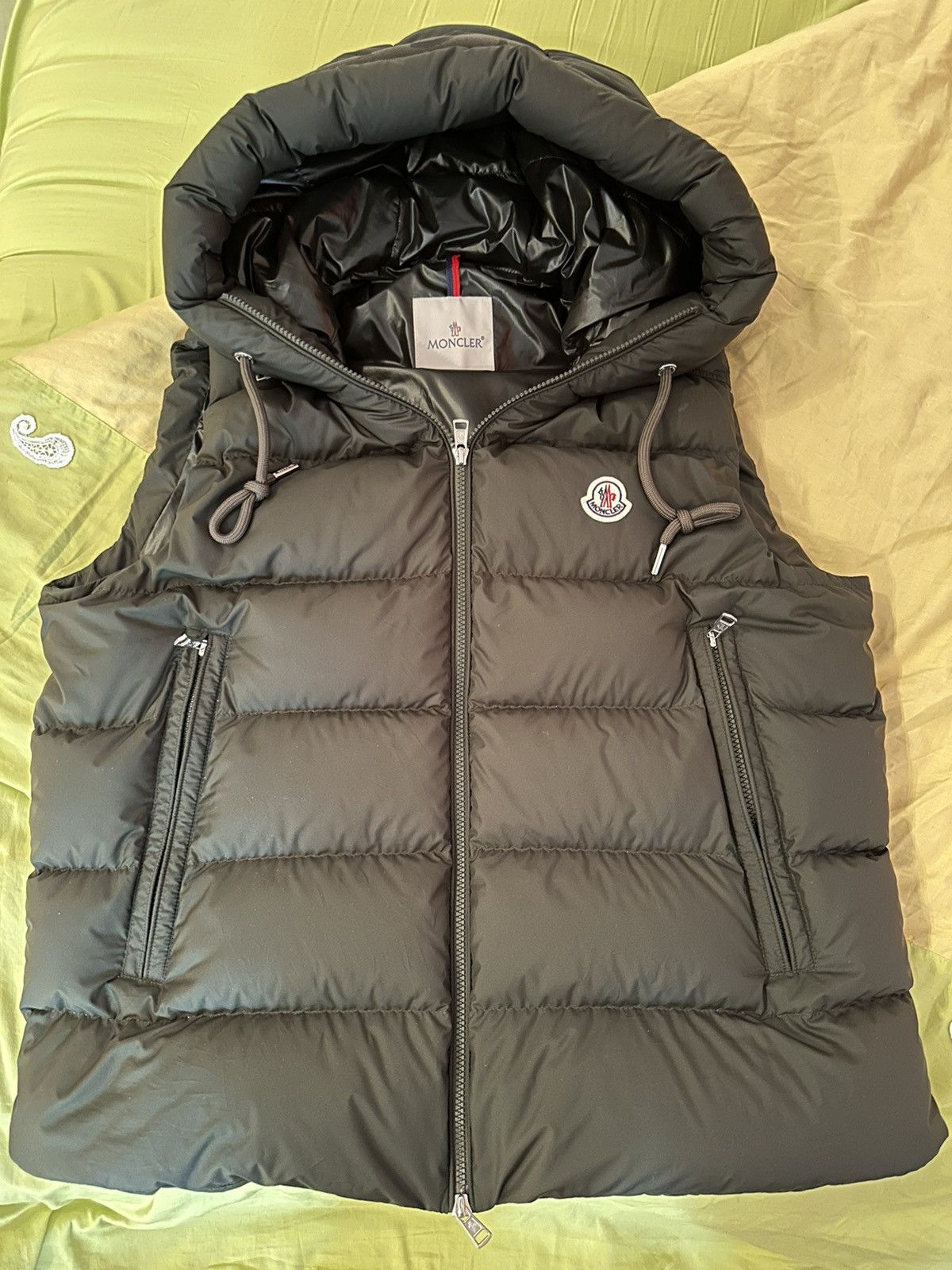 Image of Moncler Cardamine Vest in Green, Men's (Size XL)