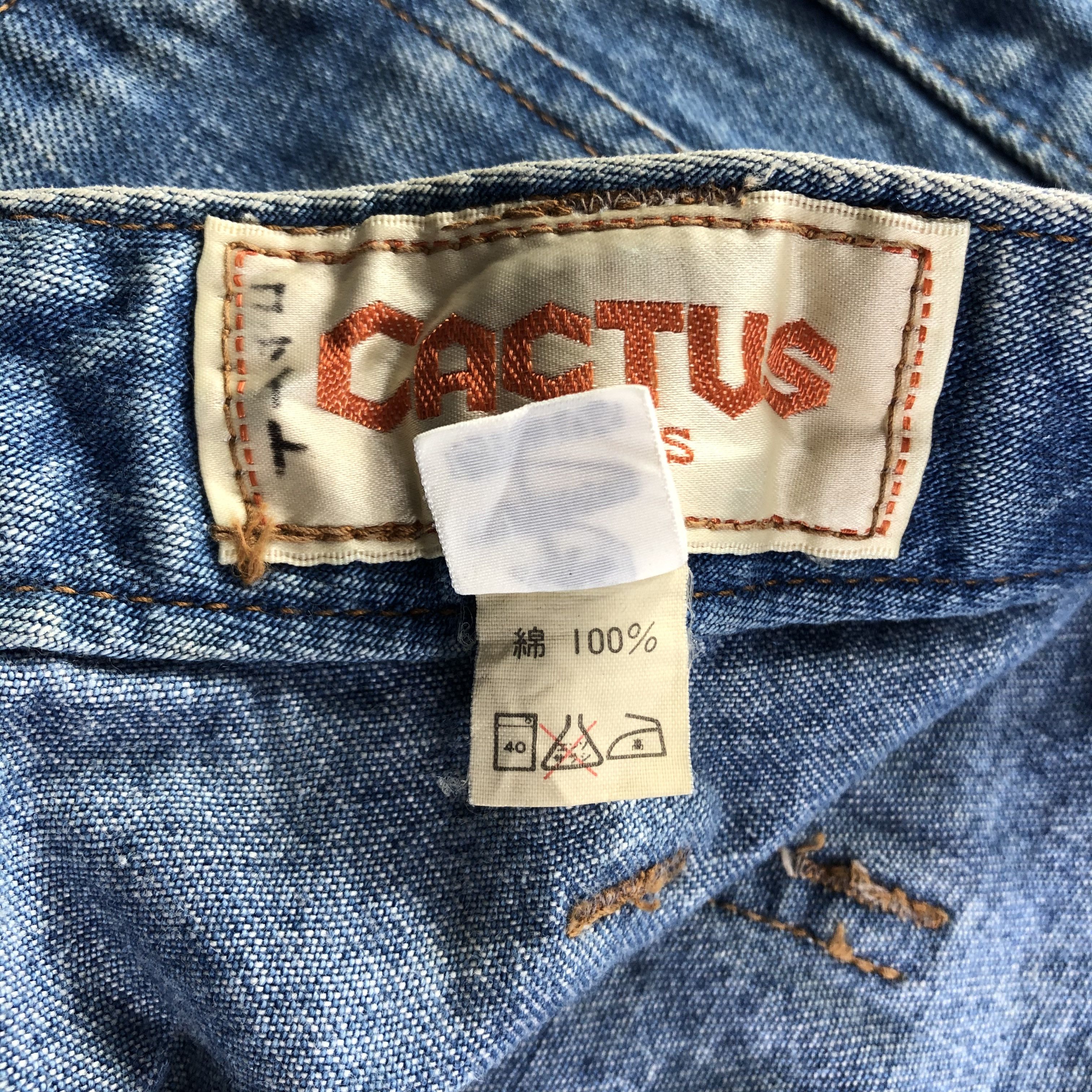 Japanese Brand Vintage Flare Cactus Jeans Dirty Wash Denim KJ2422 Size US 27 - 9 Thumbnail