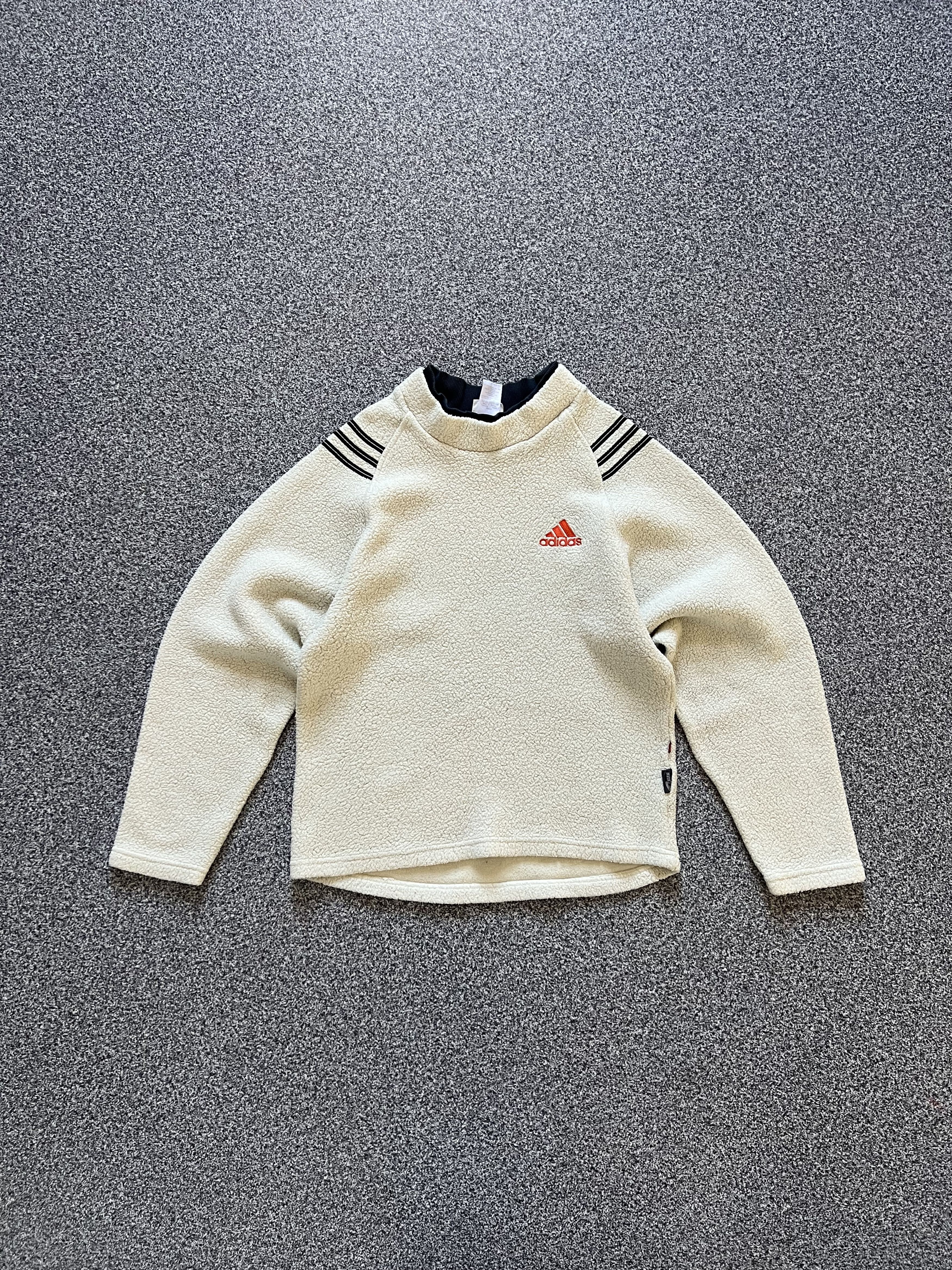 Vintage Adidas sweatshirt teddy fleece size S-M y2k