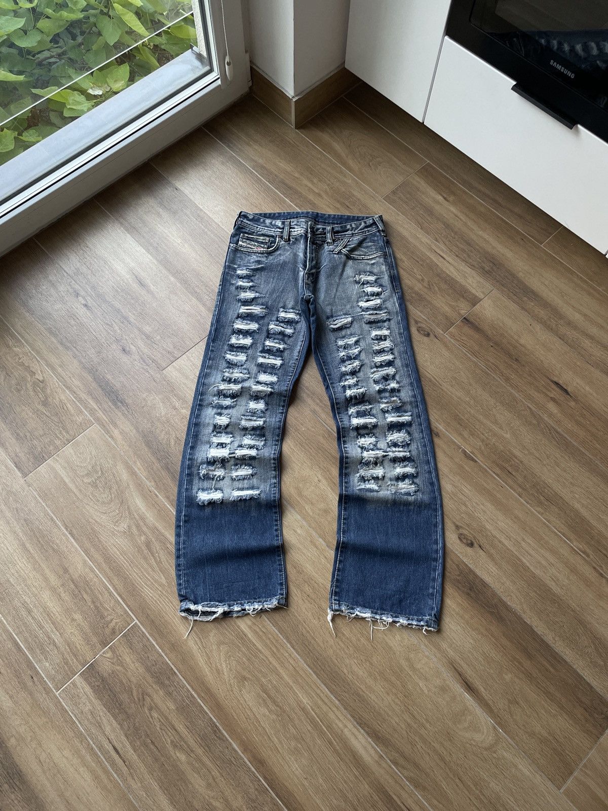 Diesel Vintage Diesel Flared Jeans Japanese Distressed Wide Baggy Size US 32 / EU 48 - 1 Thumbnail