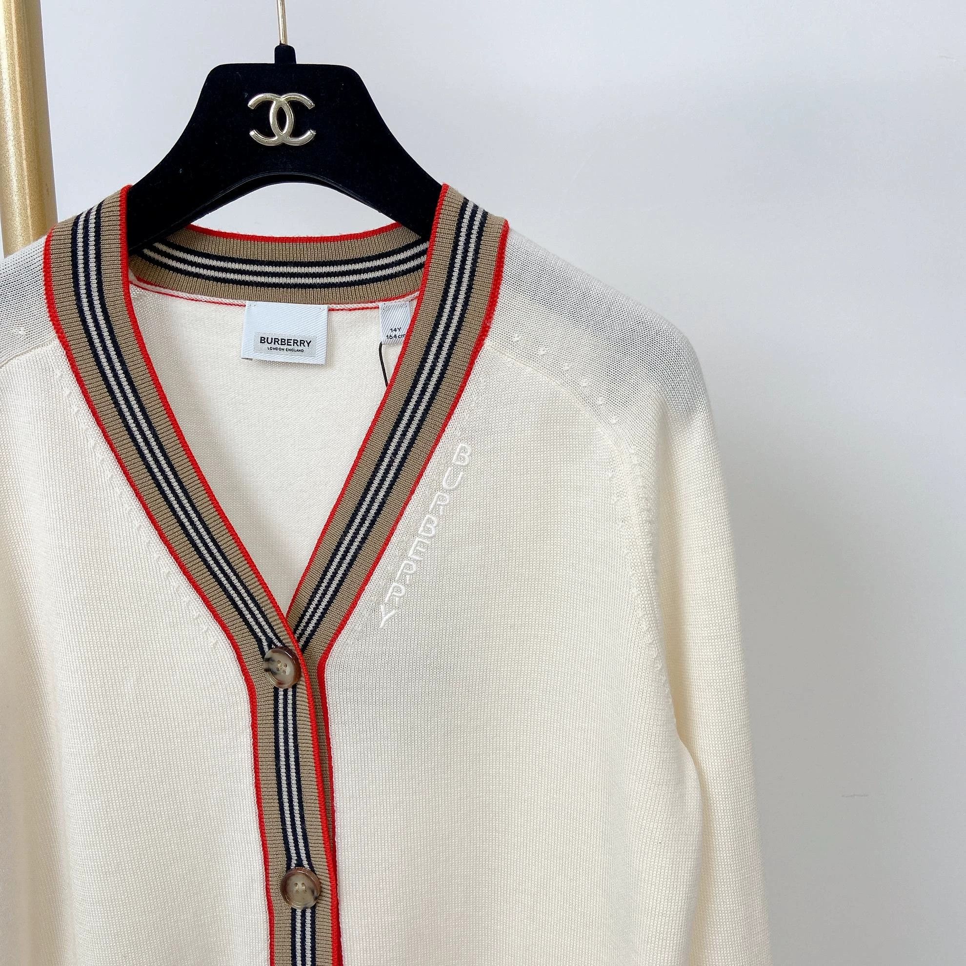Burberry Burberry White Knit Cardigan 14Y New With Tags Size XS / US 0-2 / IT 36-38 - 4 Thumbnail