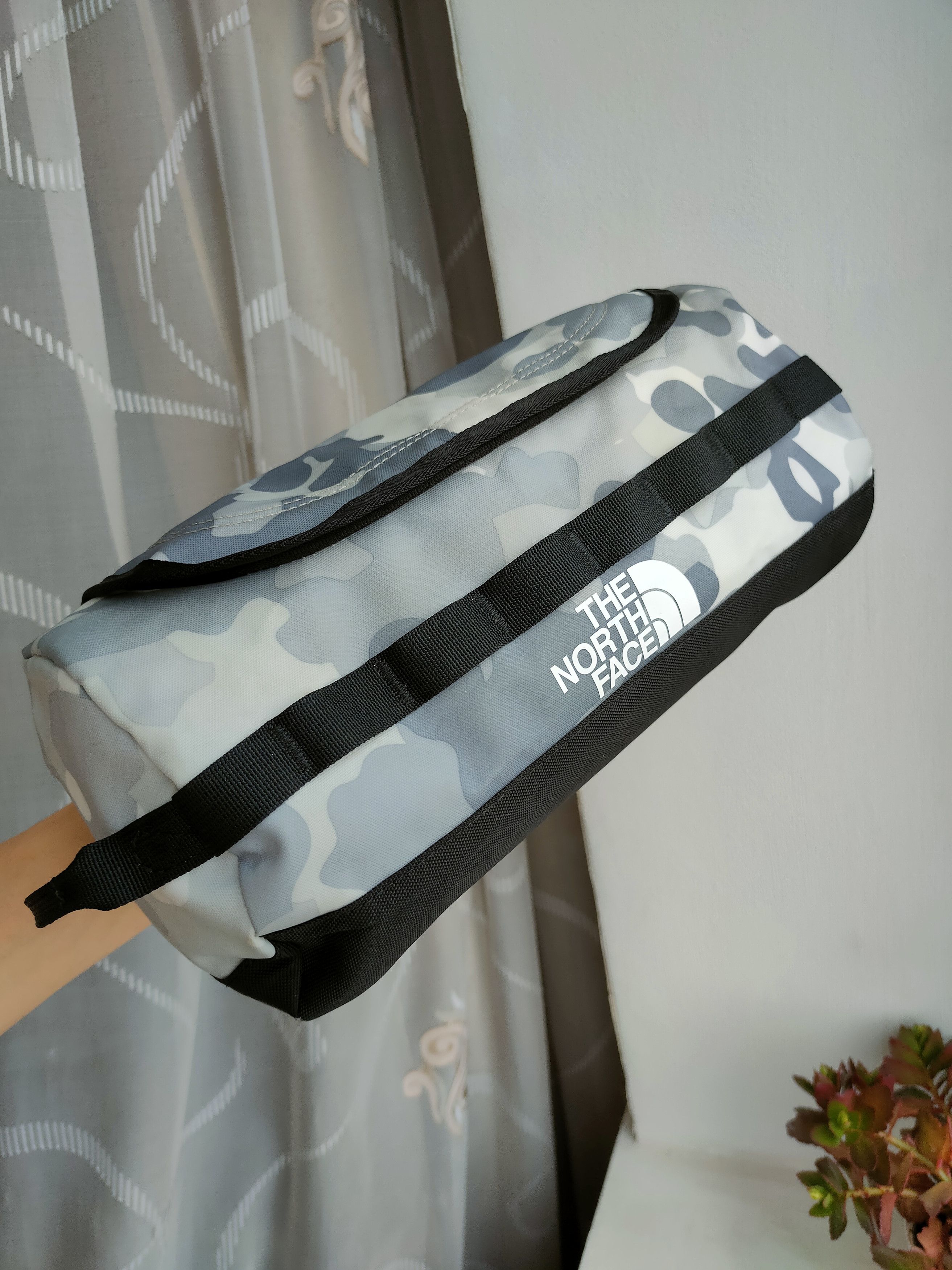 The North Face The North Face Cosmetic Bag Tnf men's cosmetics bug Size ONE SIZE - 2 Thumbnail