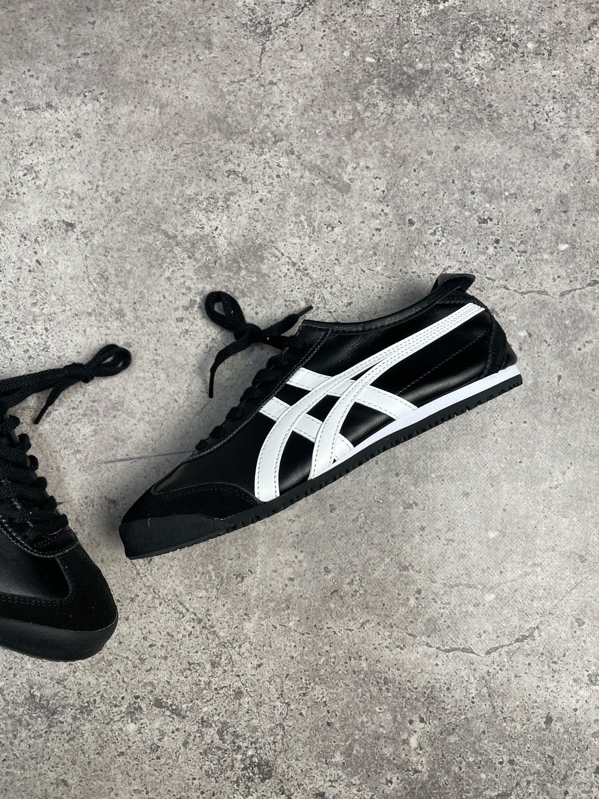 Asics × Onitsuka Tiger Vintage Shoes Onitsuka Tiger Mexico 66 Kill Bill Size: 41 Size US 8 / EU 41 - 4 Thumbnail