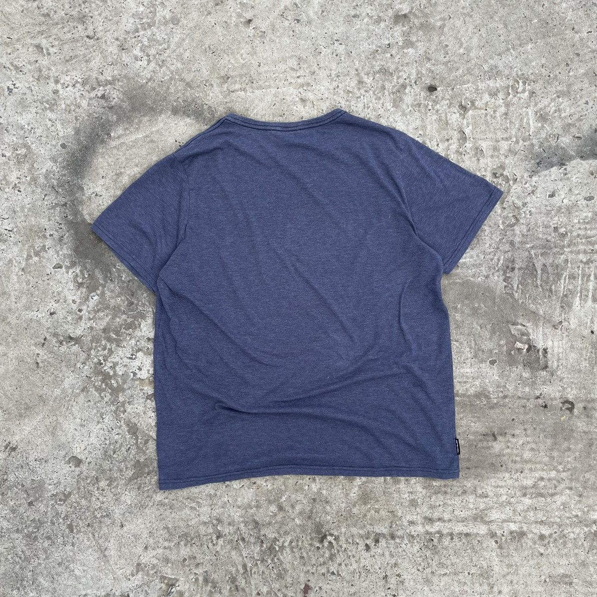 Vintage Vintage Animal T-shirts Big Logo Skate wear Y2K 00s Size US L / EU 52-54 / 3 - 2 Thumbnail