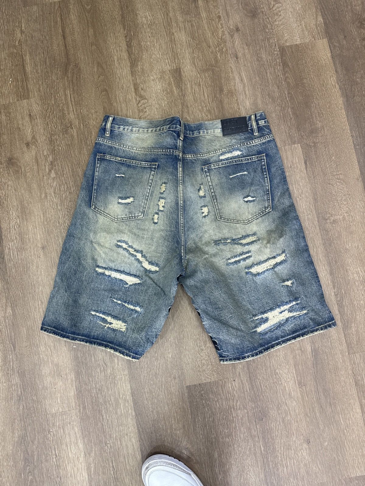 LOSTSHDWS DISTRESSED DENIM SHORT (BLACK) Size US 40 / EU 56 - 2 Thumbnail