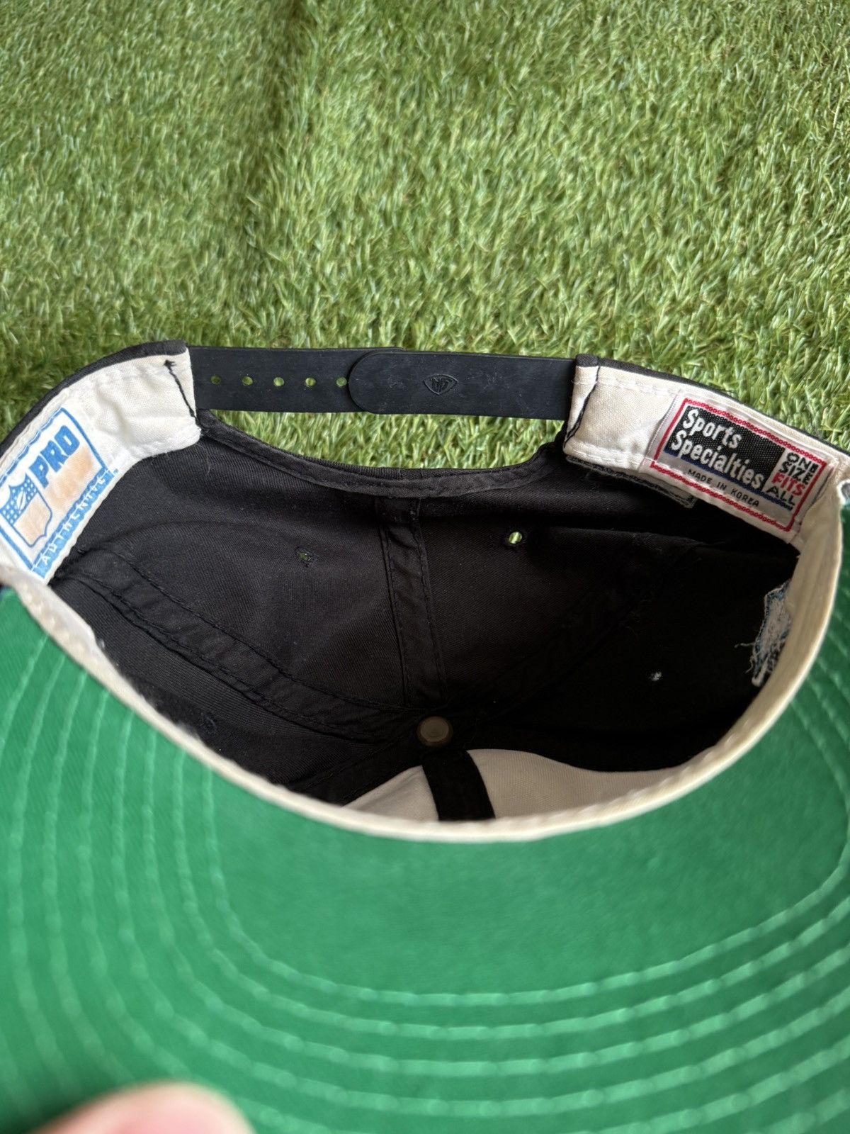 Sports Specialties Vintage Sports Specialties Script Snapback Carolina Panthers Size ONE SIZE - 4 Thumbnail