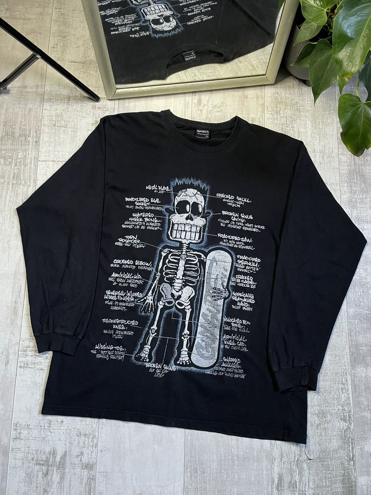Vintage Vintage 90’s Bart Simpson X-RAY Skeleton Skateboard Long Tee Size US XL / EU 56 / 4 - 1 Thumbnail