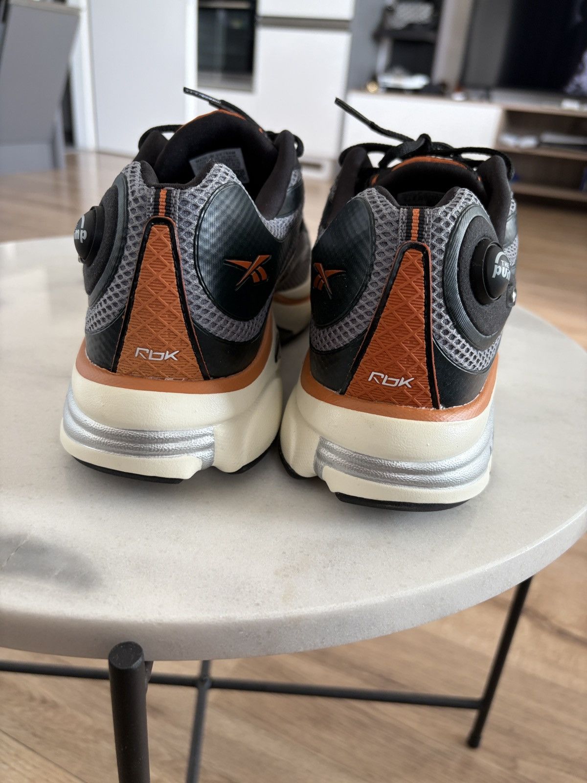 Reebok Reebok Premier Pump Paris Trainer Size US 9 / EU 42 - 6 Thumbnail