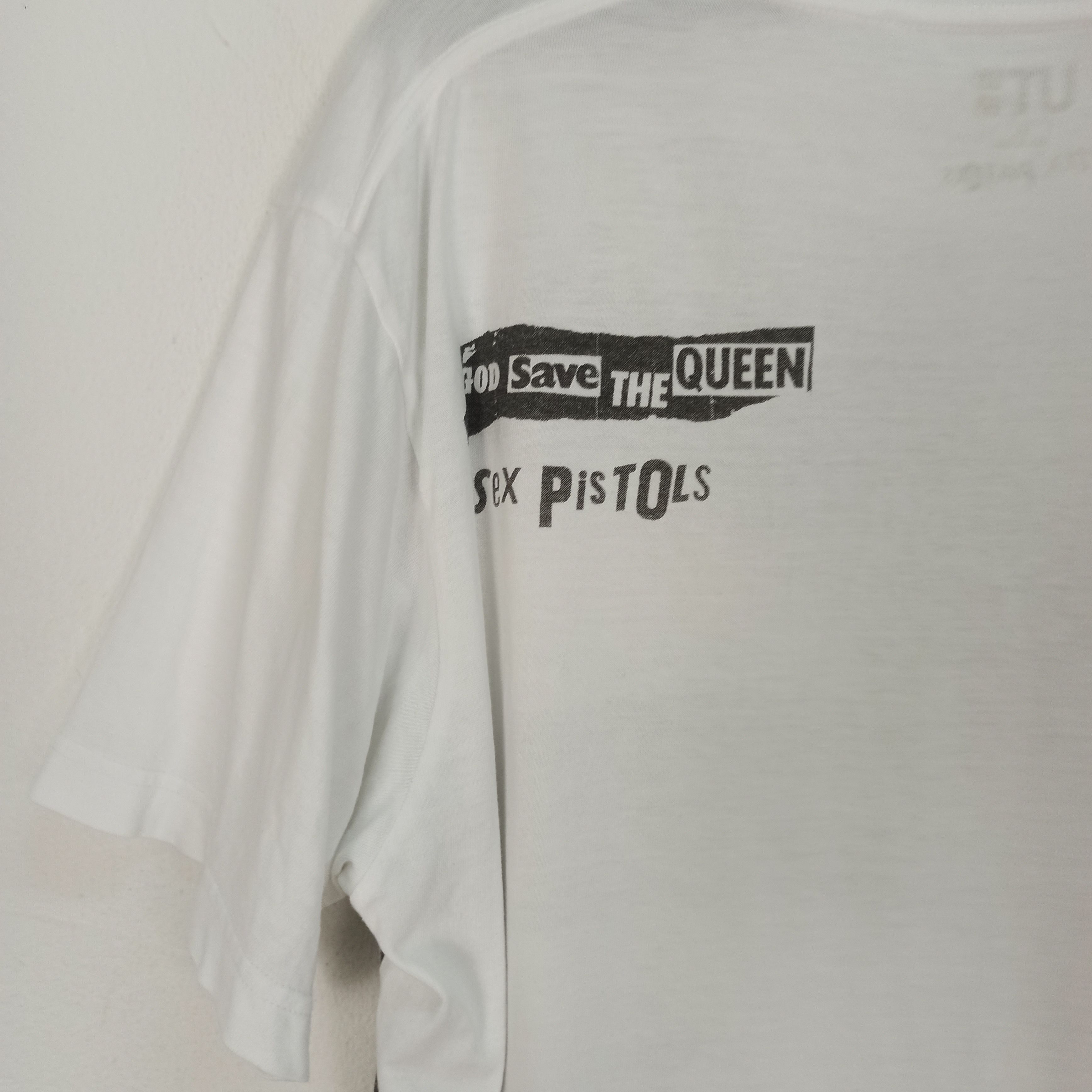 Band Tees Rare Sex Pistols Band Promo Punk Tshirt Uniqlo Size US XL / EU 56 / 4 - 4 Thumbnail