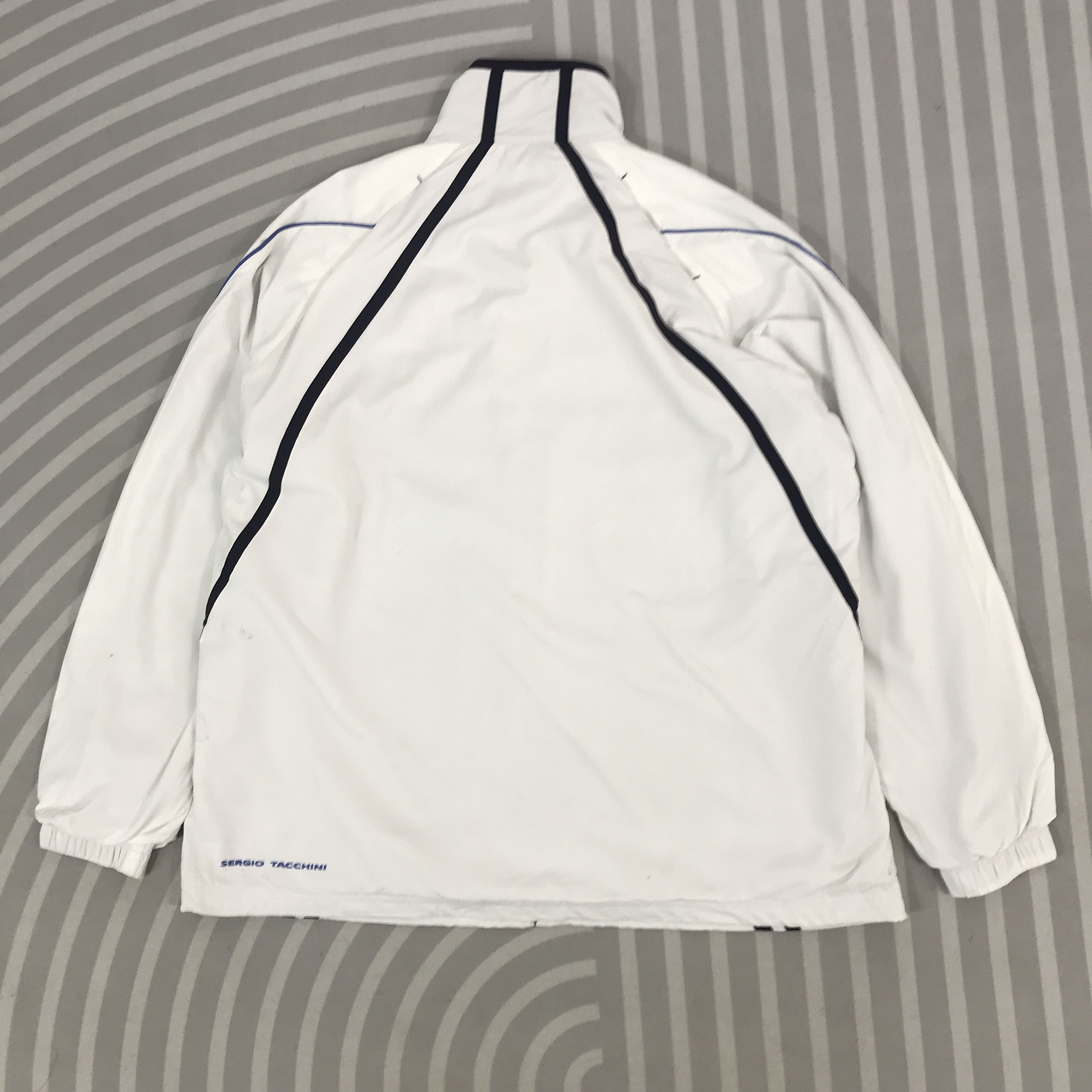 Sergio Tacchini Vintage Sergio Tacchini Light Jacket Size US L / EU 52-54 / 3 - 3 Thumbnail
