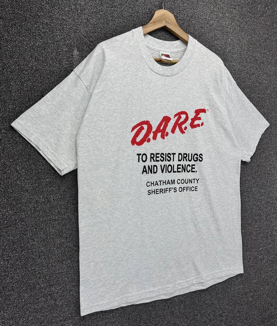 Band Tees Vintage D.A.R.E Punk Rock Band Tees T Shirt Size US XL / EU 56 / 4 - 2 Thumbnail