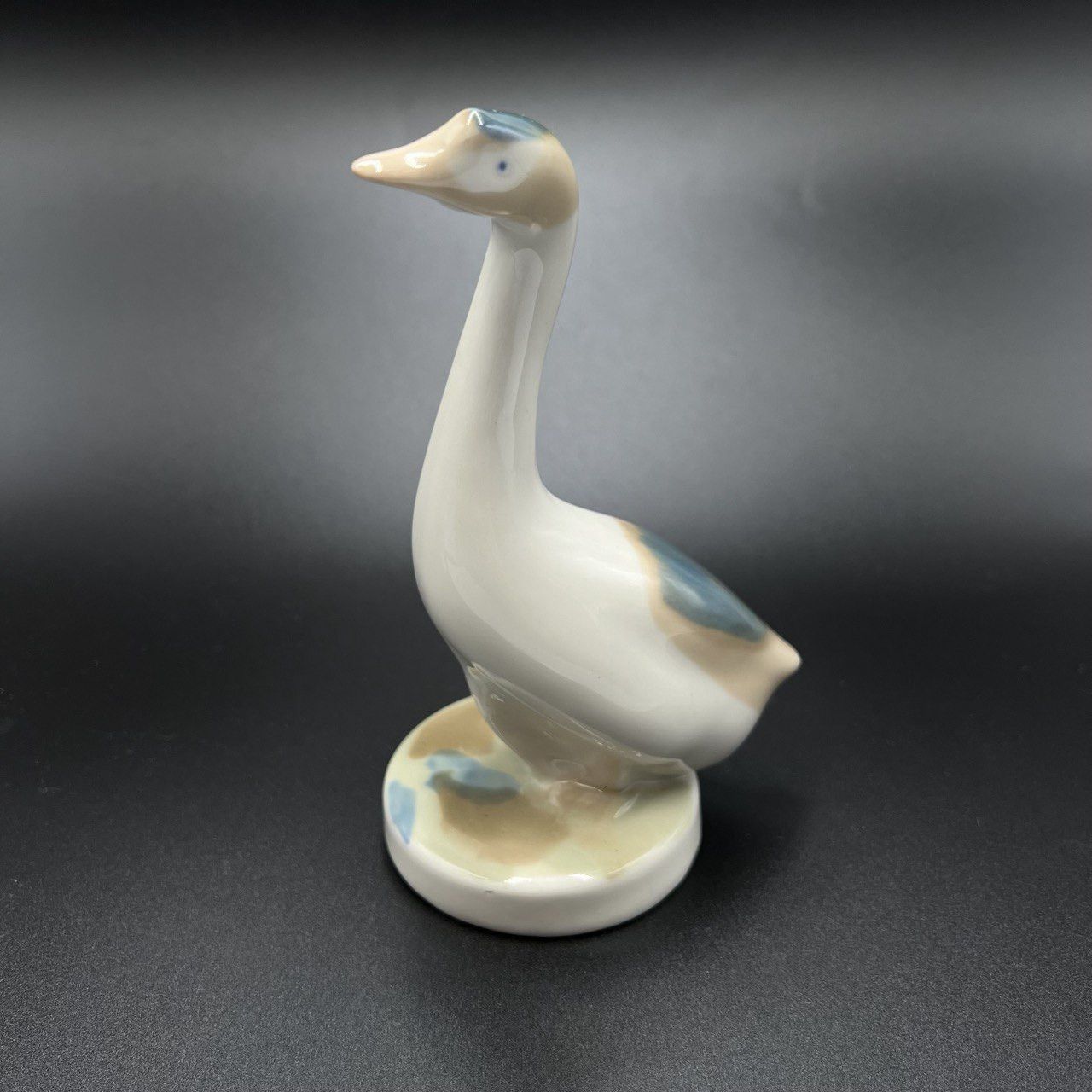 Vintage Vintage Porcelain Figure Statue Goose Marked Gorodnitsa Size ONE SIZE - 3 Thumbnail