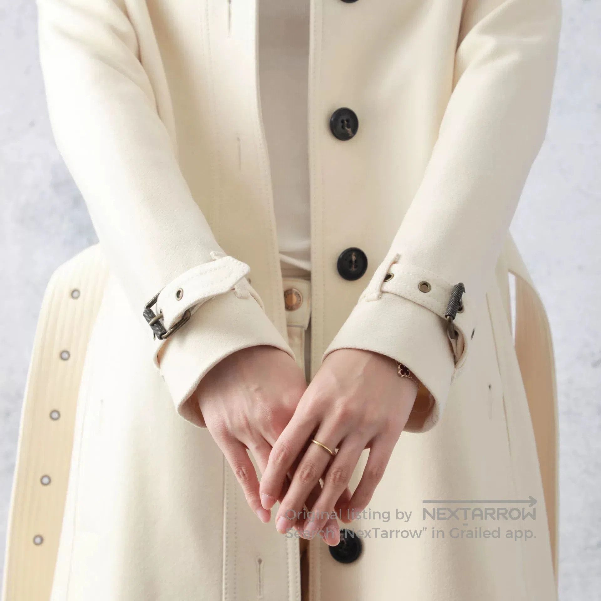 Burberry Burberry White Wool Belted Coat. Size M / US 6-8 / IT 42-44 - 3 Thumbnail