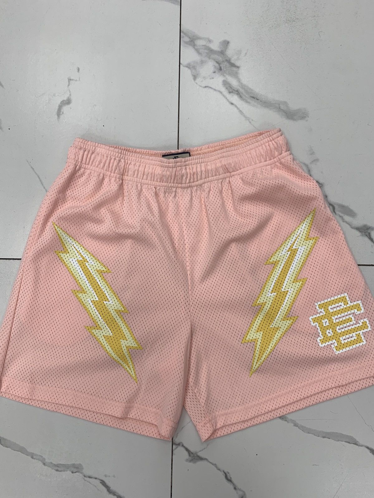 Eric Emanuel Eric Emanuel EE short “Rose Quartz/Yellow Bolt” Size US 34 / EU 50 - 1 Thumbnail