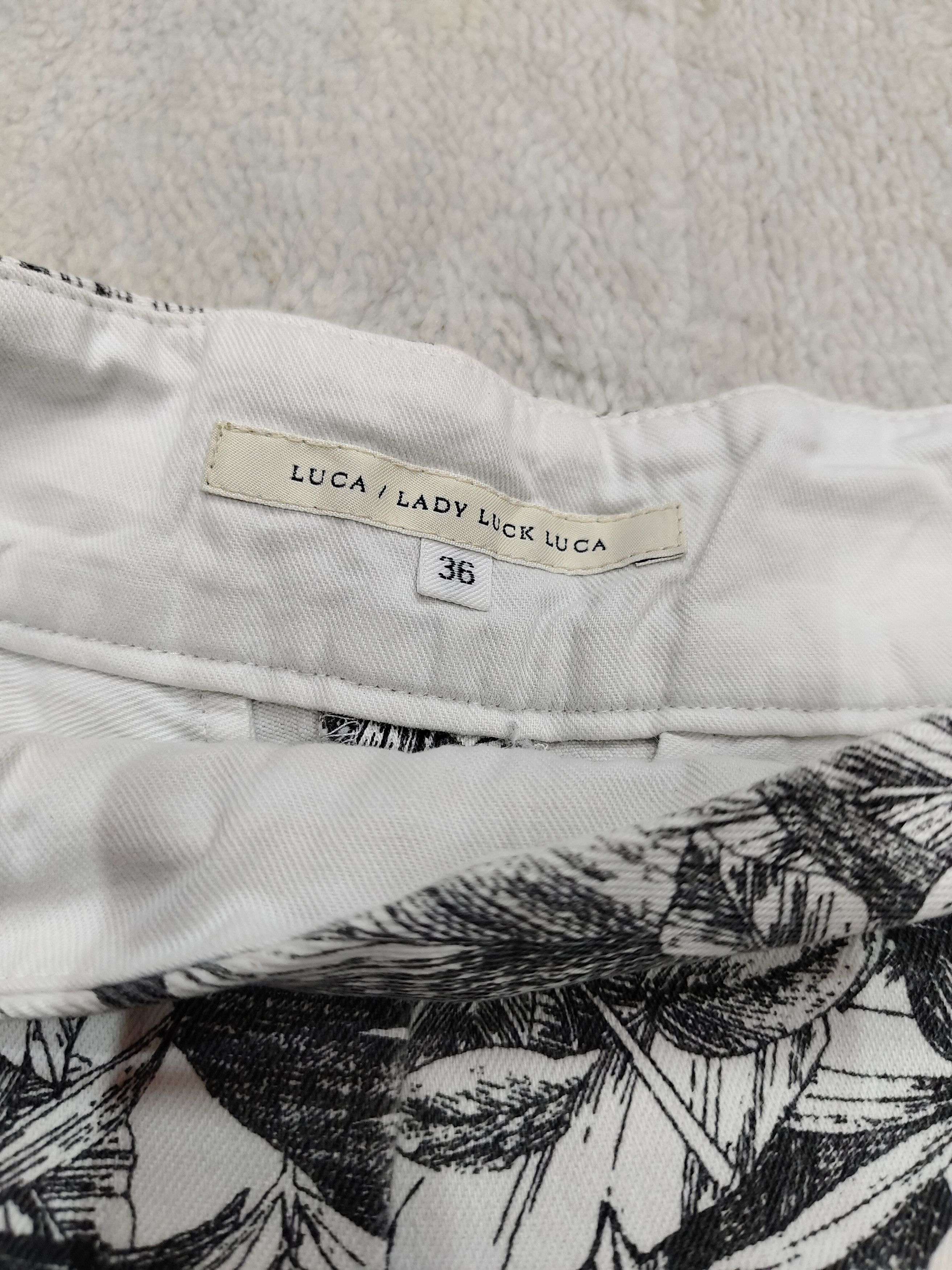 Japanese Brand 🇯🇵 Luca/Lady Luck Luca Florals Art High Waist Capri Size 27" / US 4 / IT 40 - 6 Thumbnail