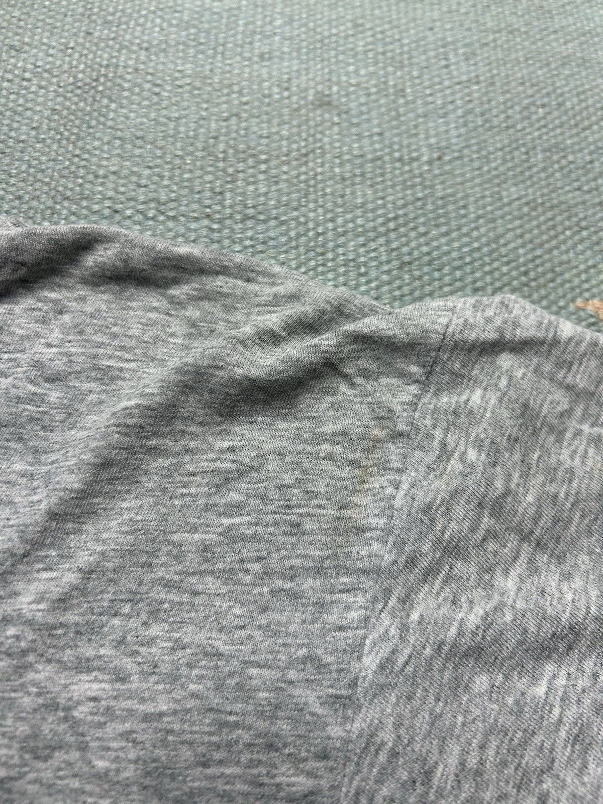 Vintage Vtg 90s pocket t shirt blank heather gray soft worn thin M/L Size US M / EU 48-50 / 2 - 6 Thumbnail