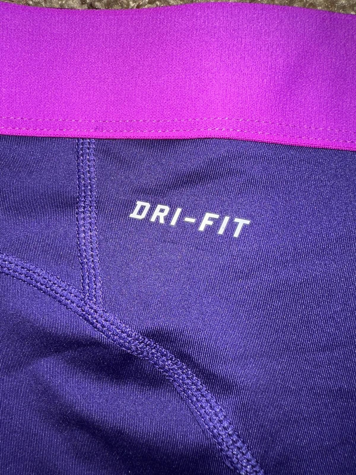 Nike Nike Women's Dri-Fit Pro 3 Big Dot Training Shorts Size 26" / US 2 / IT 38 - 6 Thumbnail