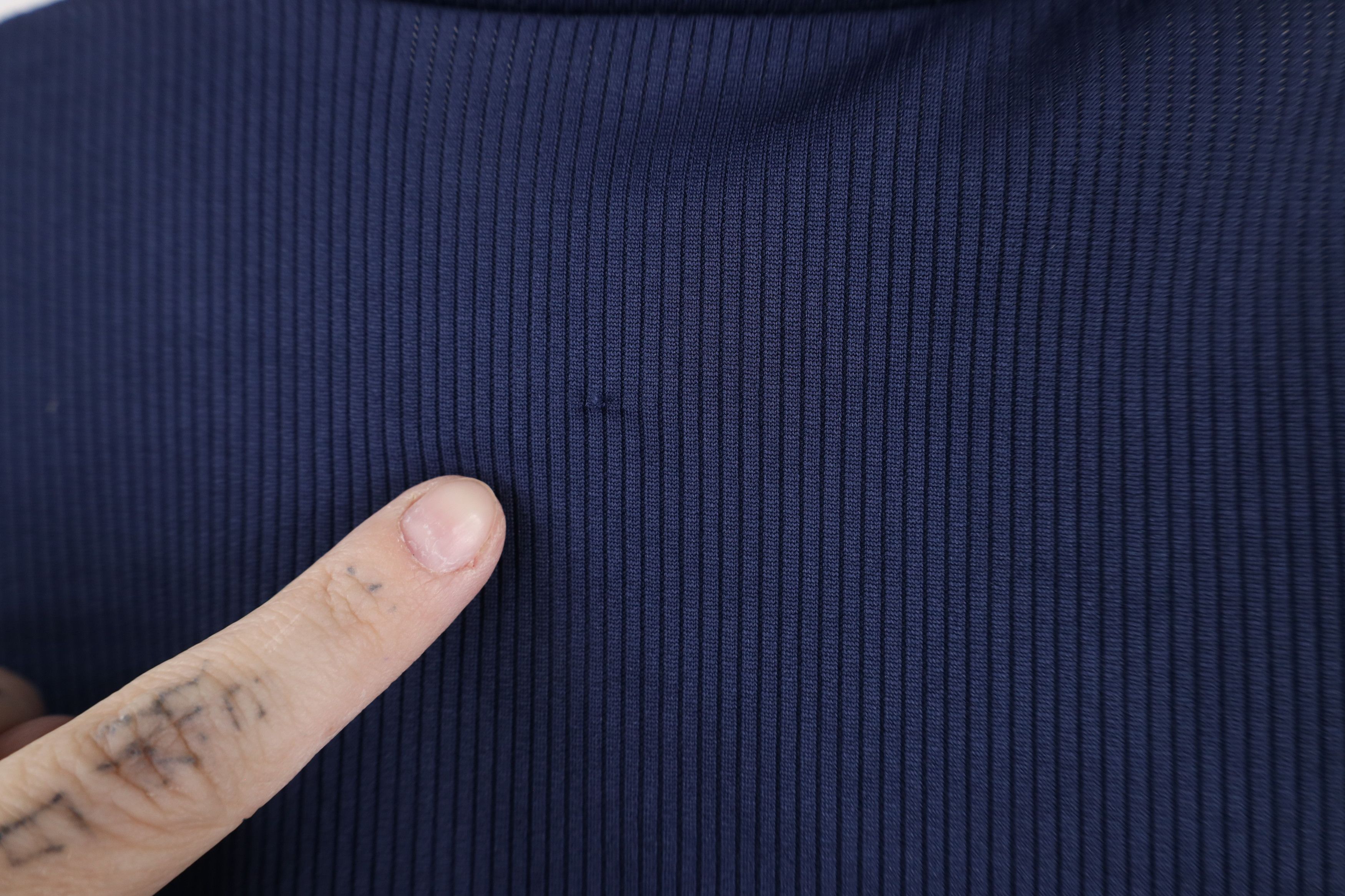 Vintage Vintage 90s Streetwear Knit Short Sleeve V-Neck T-Shirt Blue Size US XL / EU 56 / 4 - 5 Thumbnail