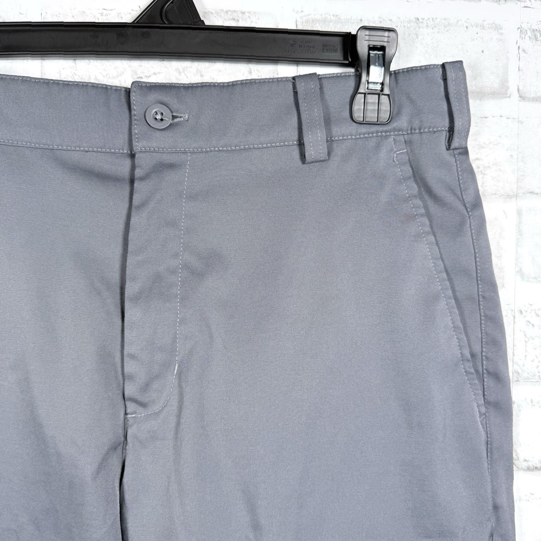 Nike Nike Golf Gray Casual Shorts Mens 30 Chino Casual Golf Gray Mens 30 Shorts Size US 30 / EU 46 - 2 Thumbnail