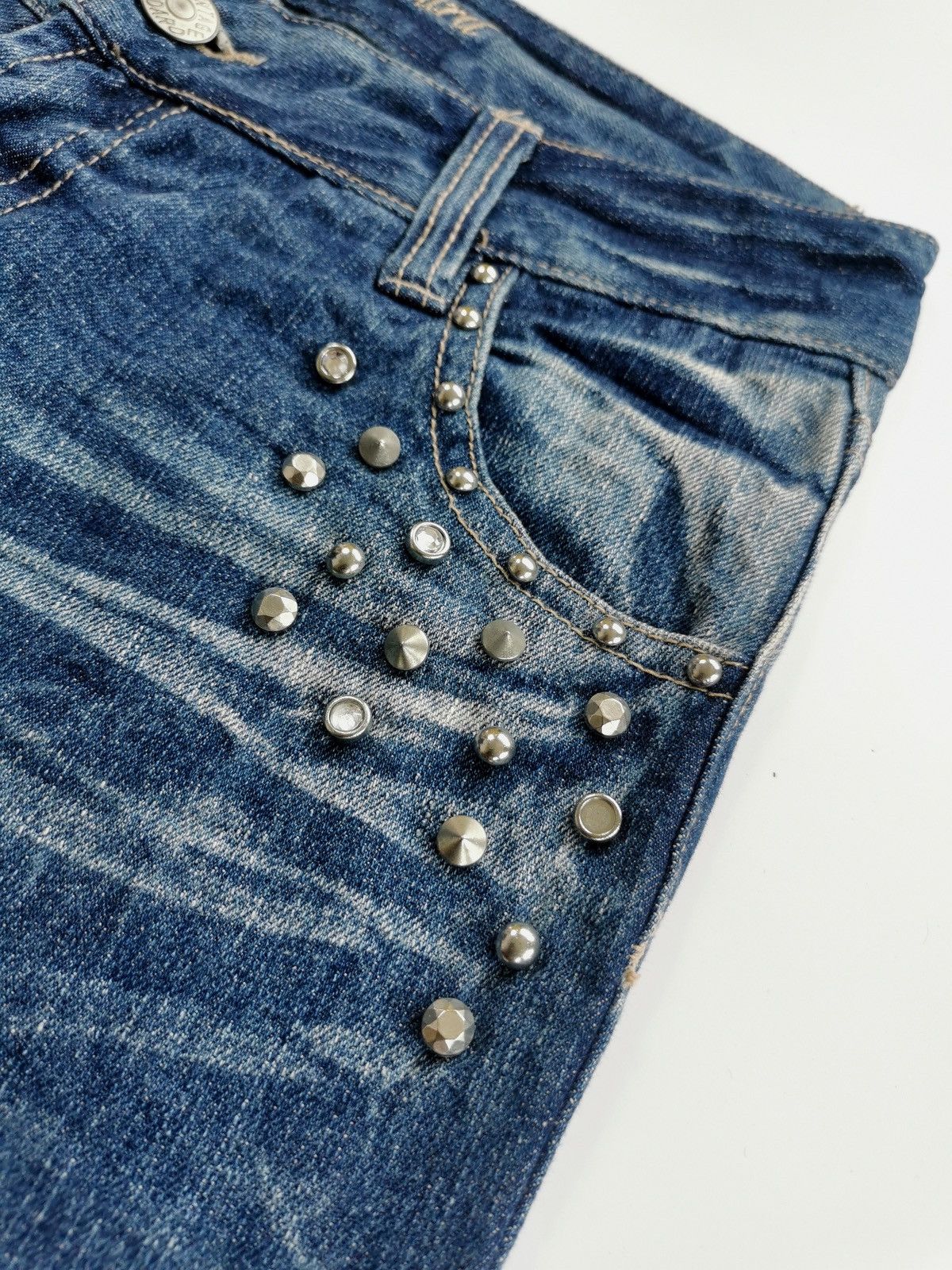 Japanese Brand The Vintage Standard Studded Distressed Jeans ERD Grunge Size US 32 / EU 48 - 3 Thumbnail