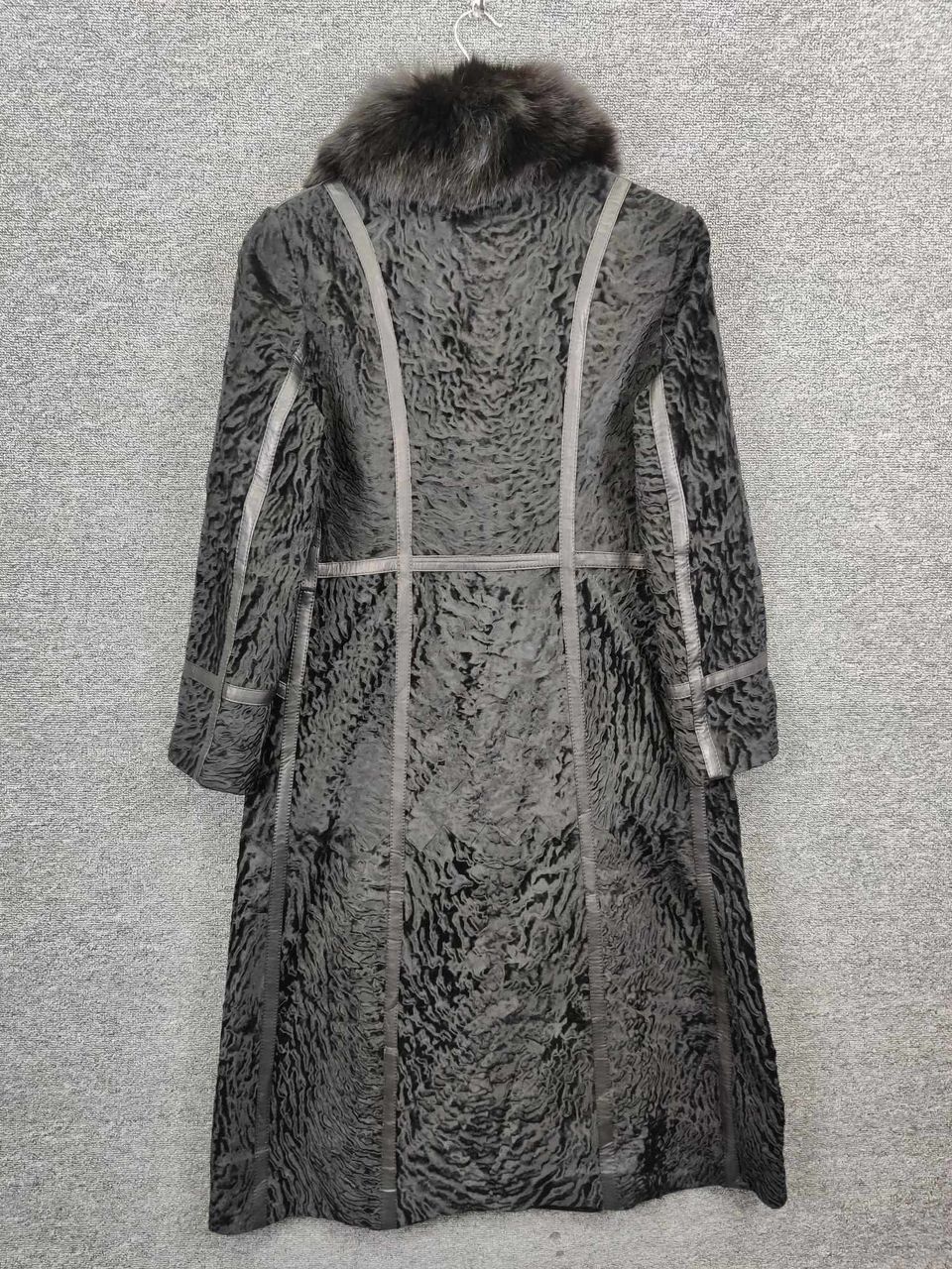 The Unbranded Brand Vintage Unbrand Leather Faux Fur Long Coat Size US M / EU 48-50 / 2 - 6 Thumbnail