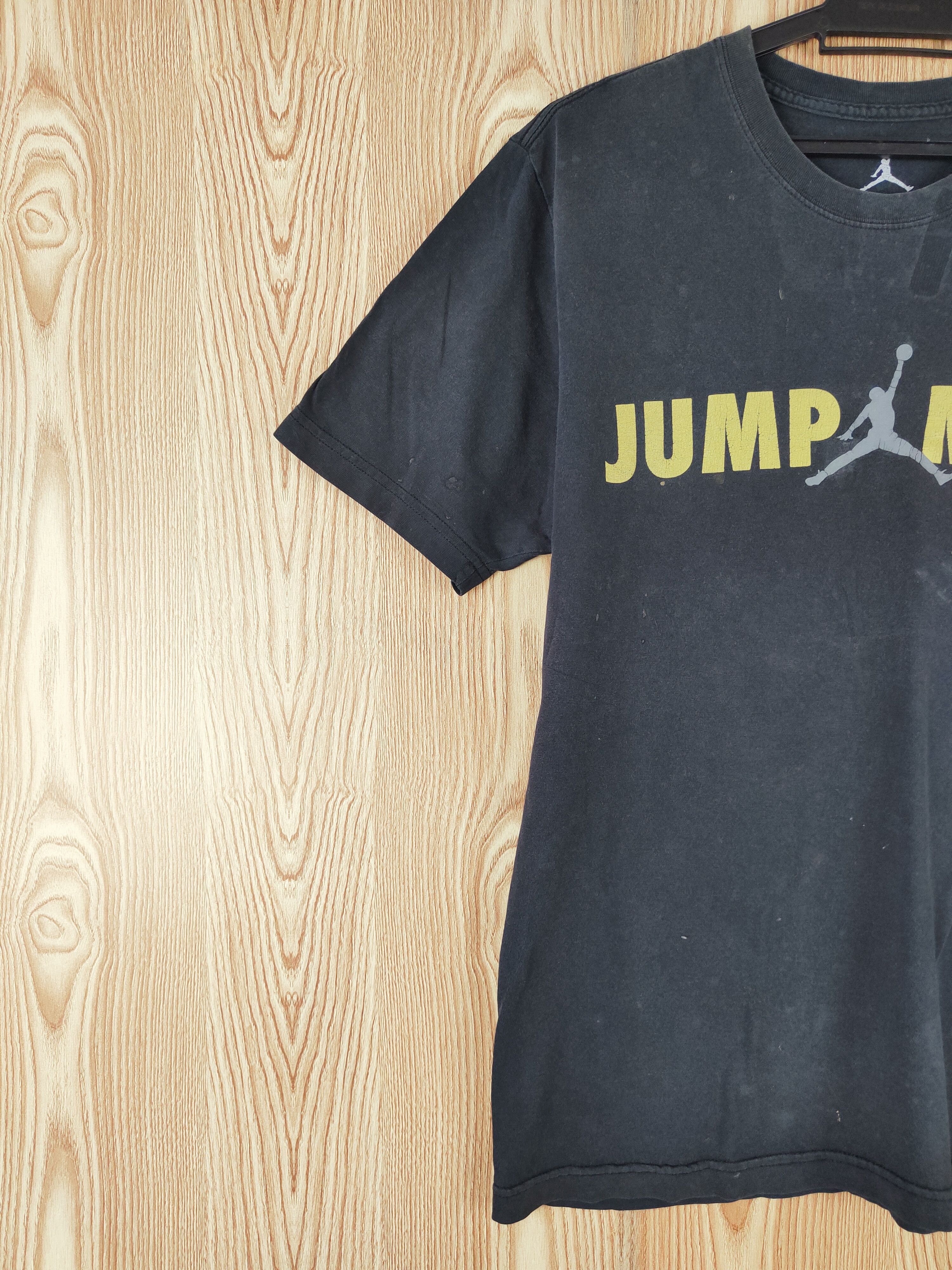 Vintage Jump Man Black Faded Short Sleeve T-shirts #W183 Size US M / EU 48-50 / 2 - 4 Thumbnail