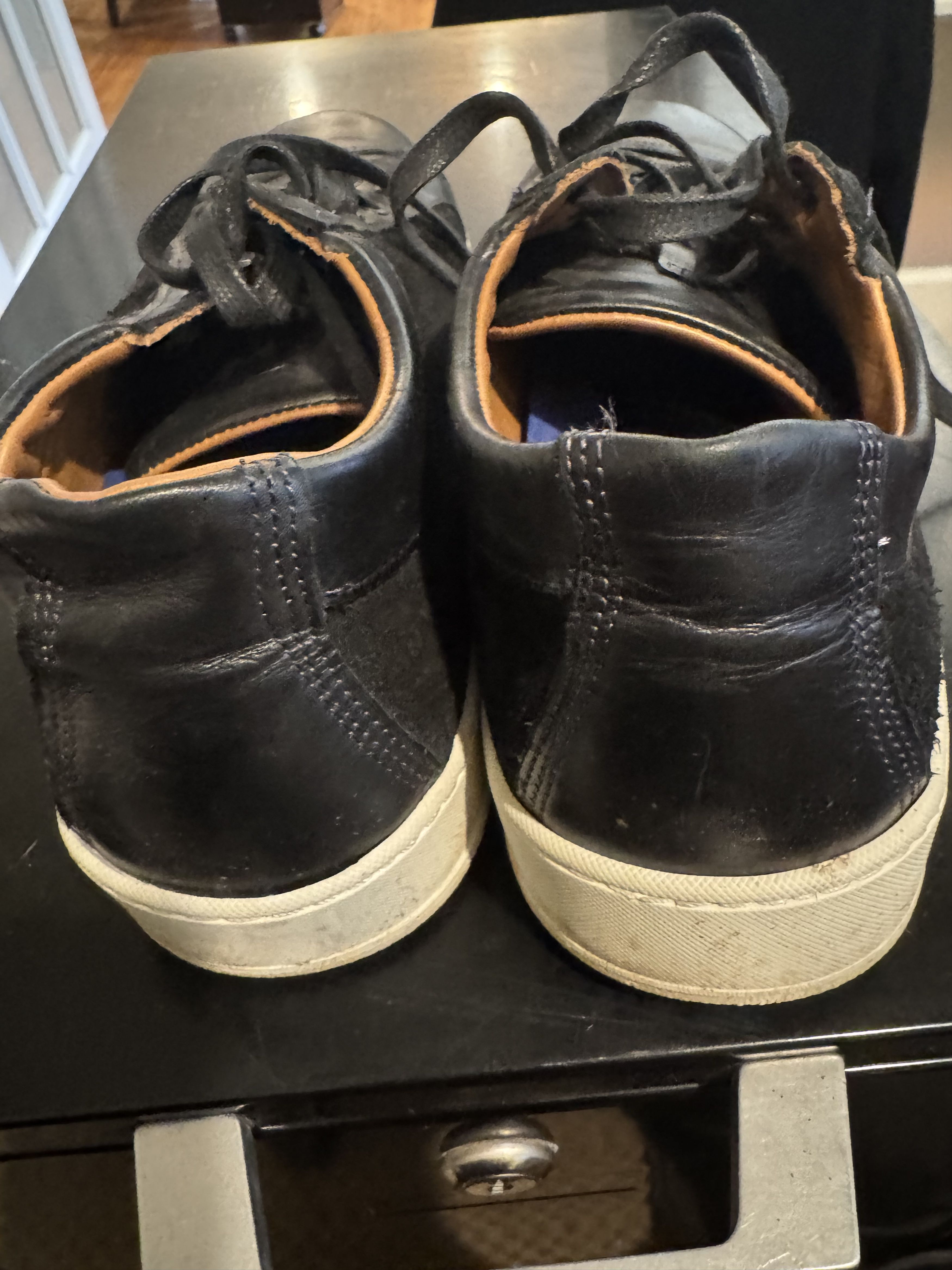 Banana Republic Banana Republic Leather Low Top Mens Shoes Size US 10 / EU 43 - 2 Thumbnail