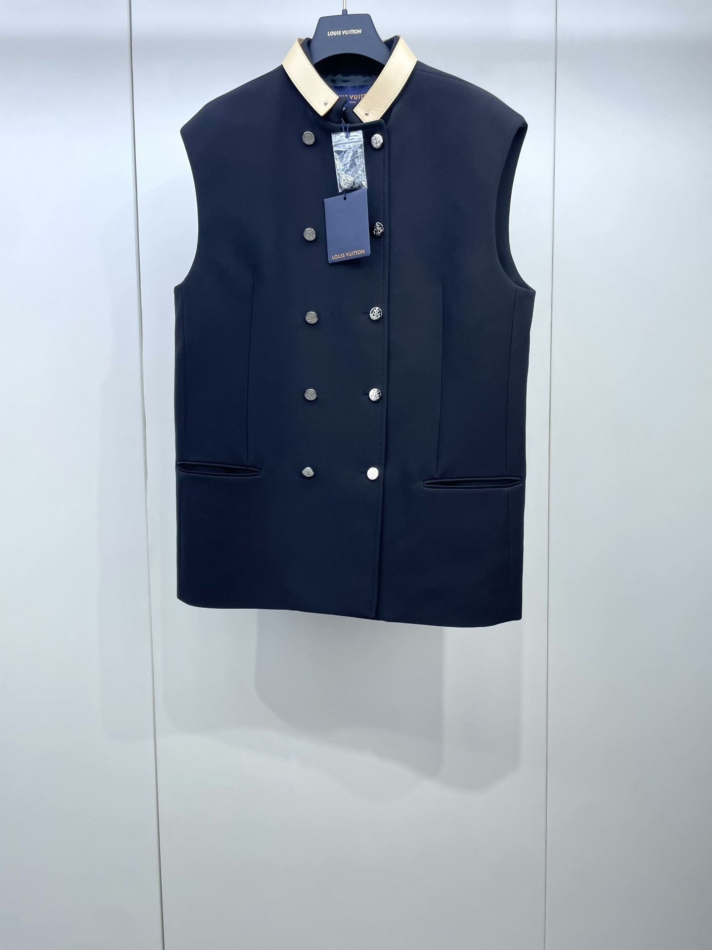Louis Vuitton LV Black Double Silver Button Vest Size XXS / US 00 / IT 34 - 1 Thumbnail