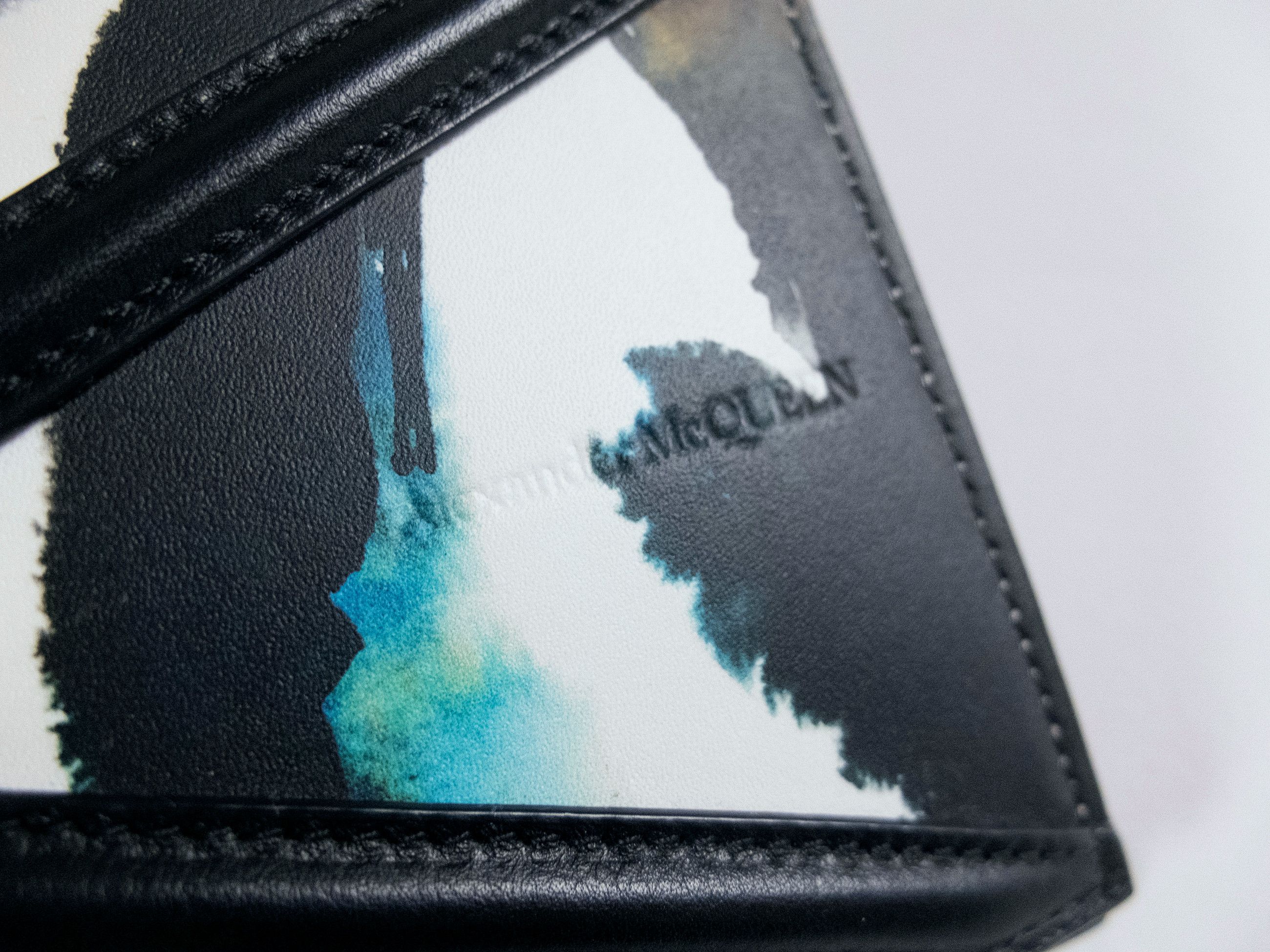 Alexander McQueen ALEXANDER MCQUEEN Harness graffiti logo leather wallet q Size ONE SIZE - 2 Thumbnail