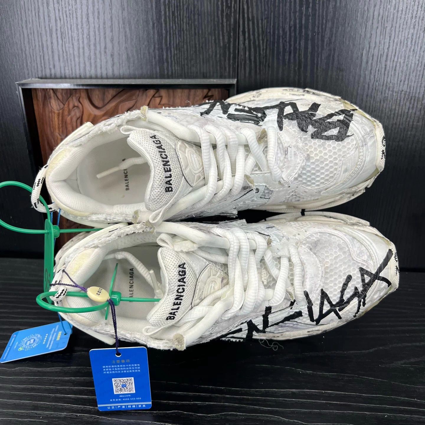 Balenciaga Balenciaga Runner Distressed Black & White Like New Size US 6 / EU 39 - 5 Thumbnail