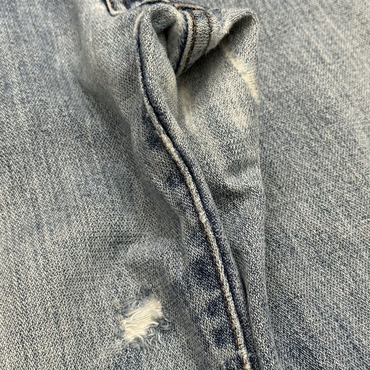 Wrangler Vintage Wrangler Light Wash Distressed Denim Pants Size US 36 / EU 52 - 7 Thumbnail