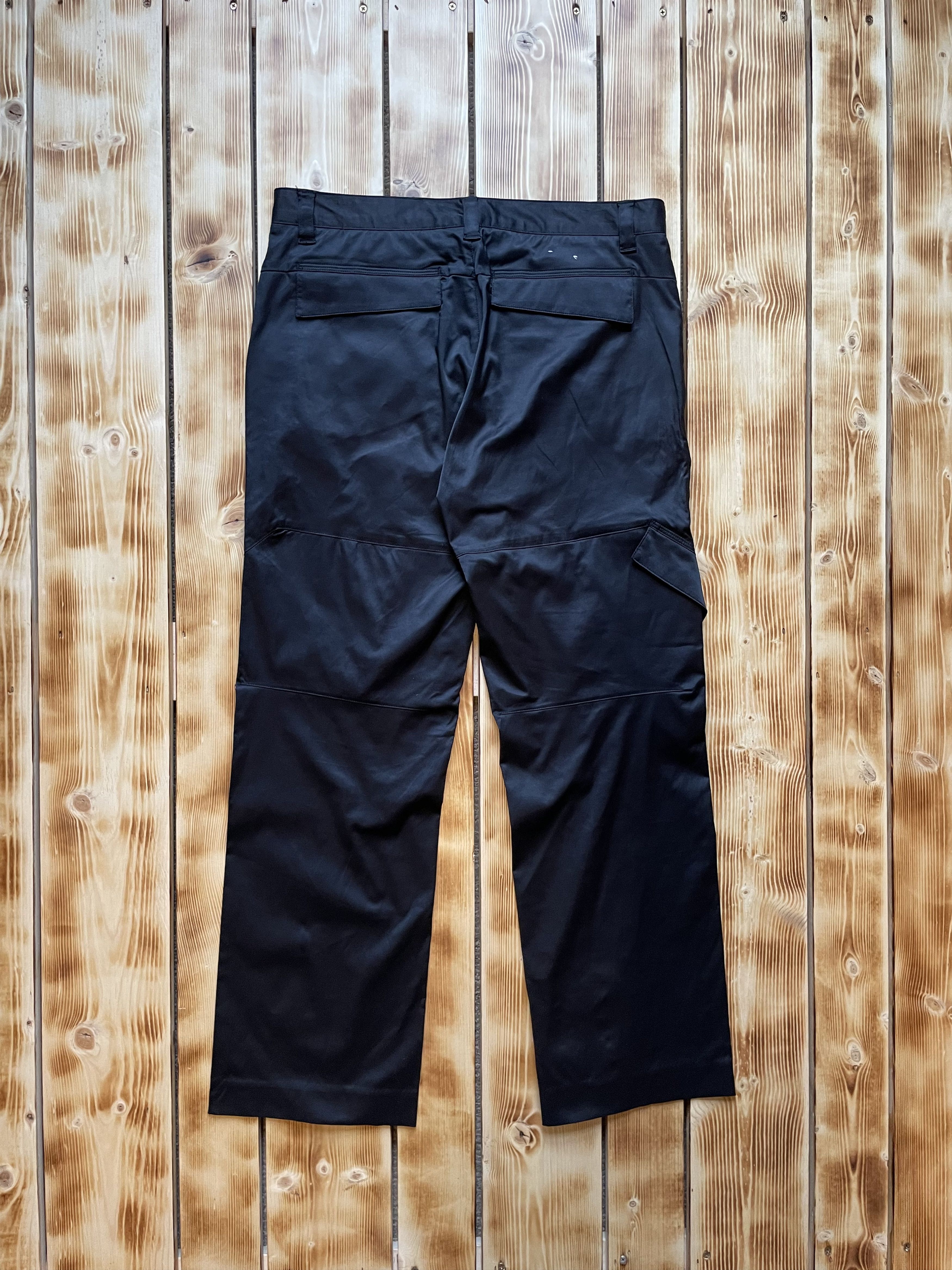 Calvin Klein Calvin Klein Sport Cargo Pants Multi Pockets Y2K Nylon Size US 33 - 8 Thumbnail