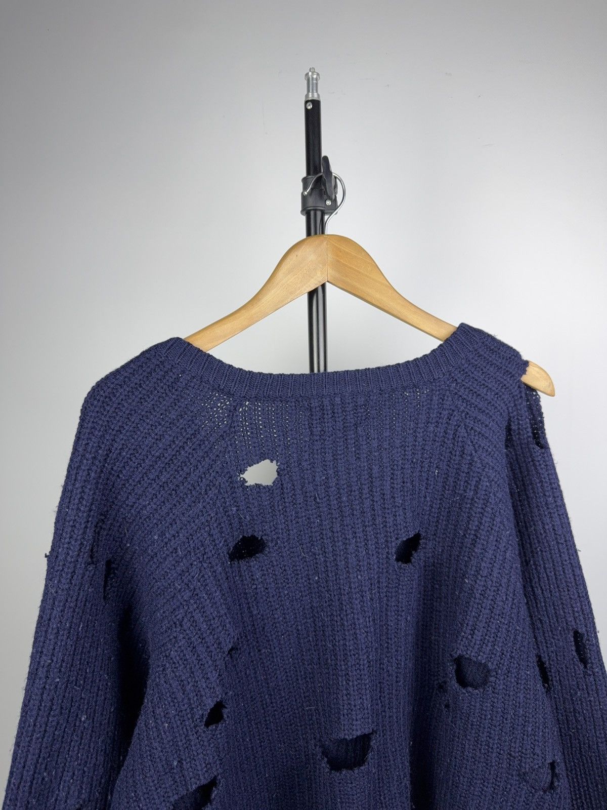 United Colors Of Benetton Retro 90s Avant Garde Benetton Distressed Knit Sweater Navy Size US L / EU 52-54 / 3 - 8 Thumbnail